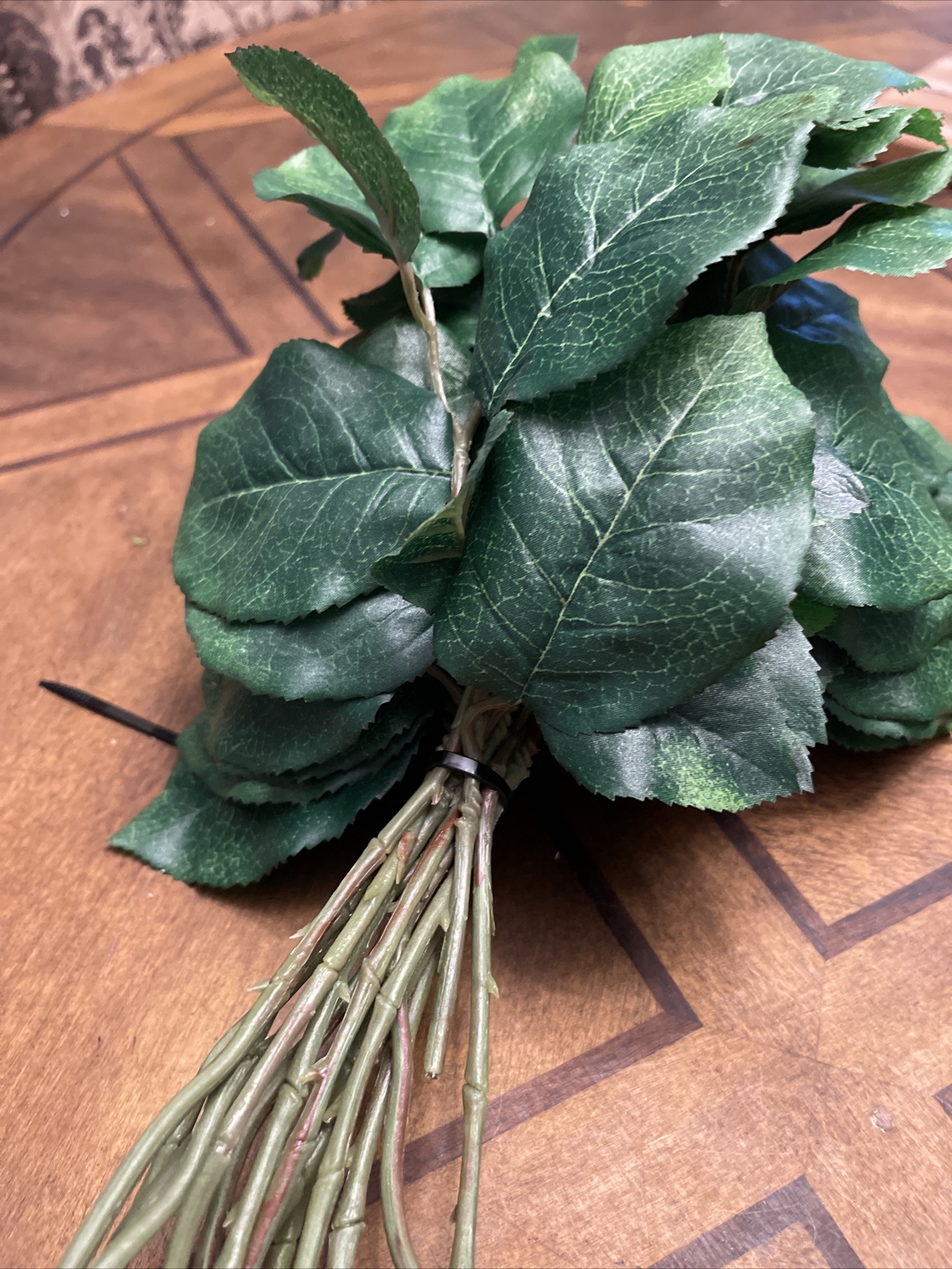 15 Artificial Rose Leaf Stems Bridal Wedding Bouquet Home Party Decoration Silk