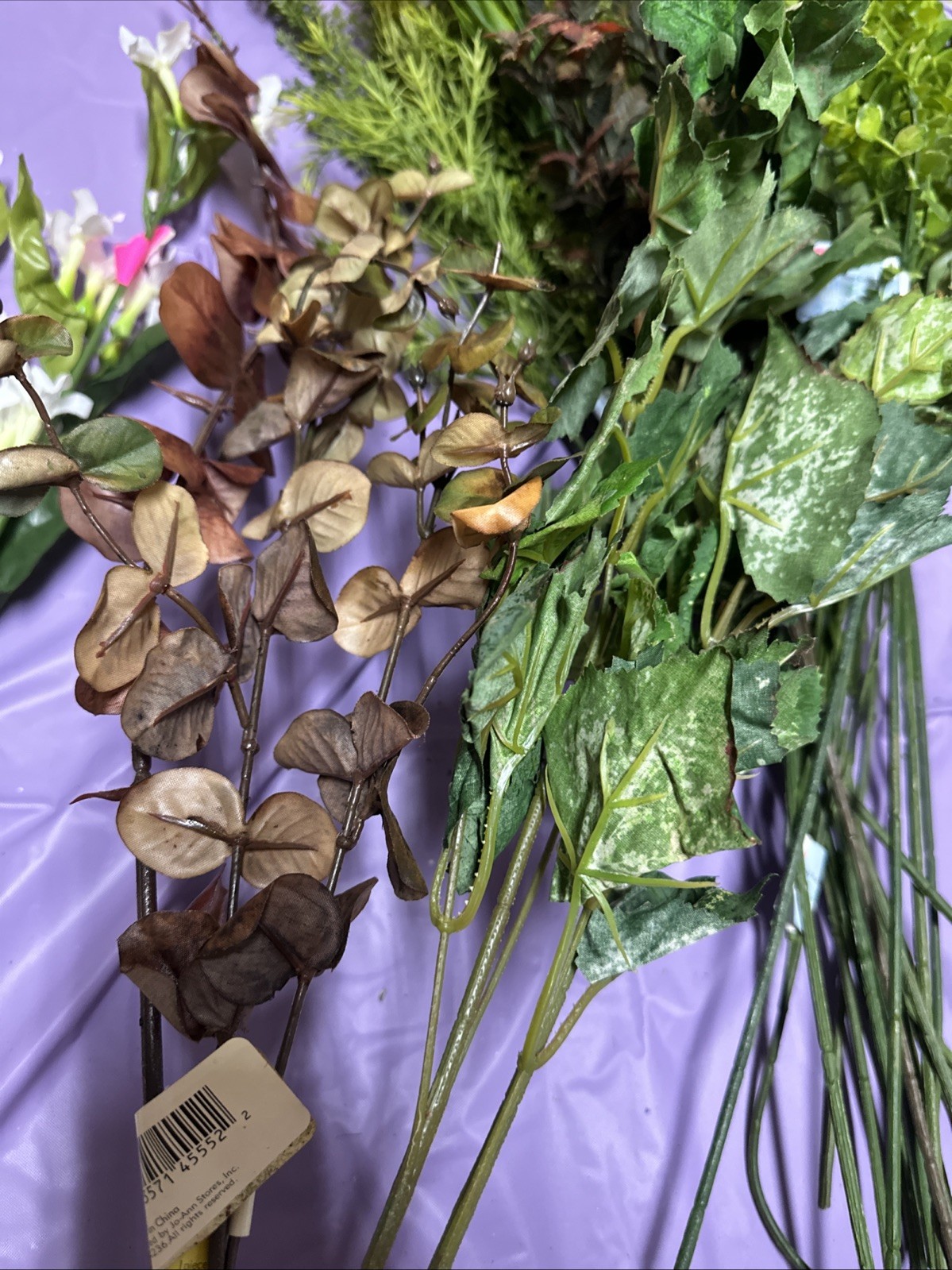 #A11 Lot 2 artificial flowers and leaves for decorations 4+ lbs