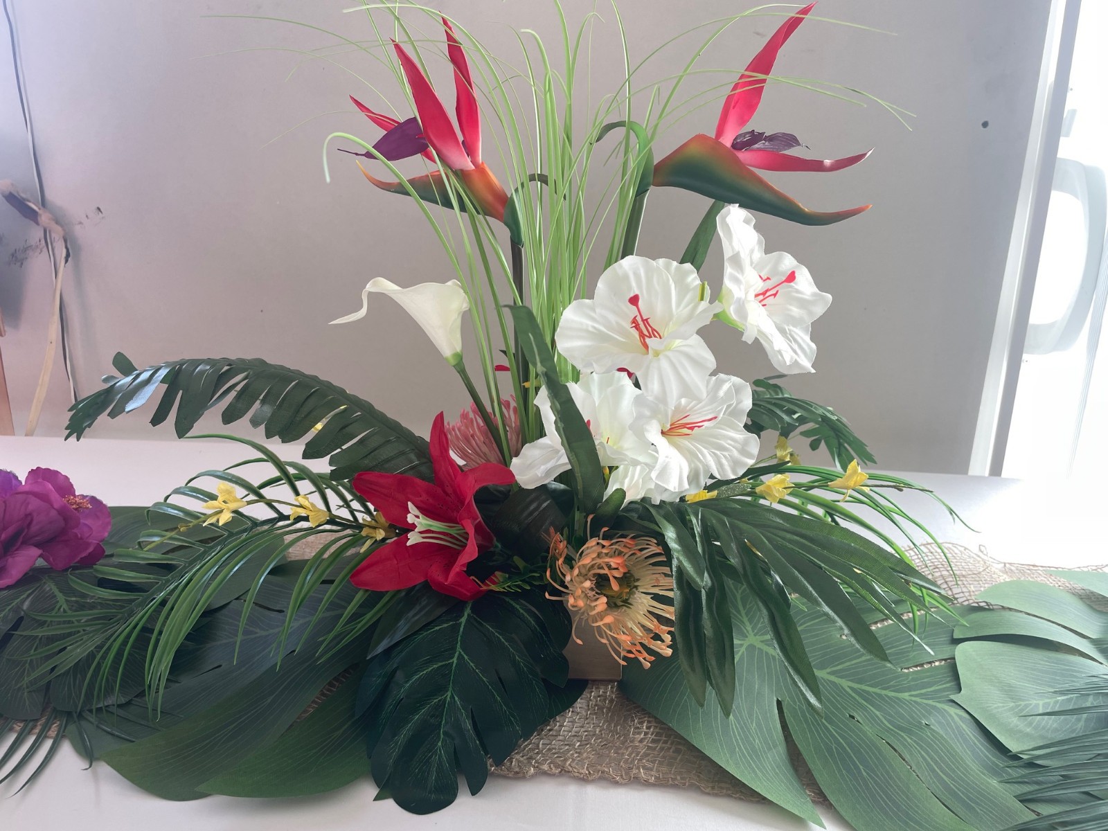 TROPICAL HAWAIIAN LUAU FLOWER CENTERPIECE