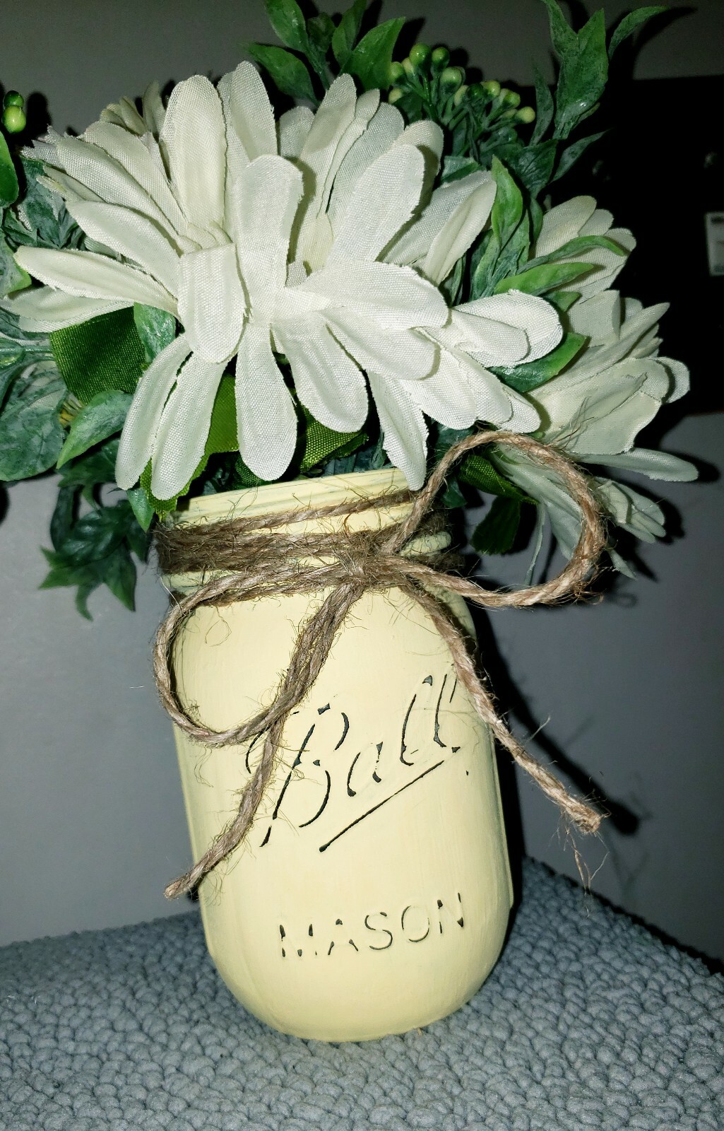 Beautiful Farmhouse Ball Mason Jar Decor pint Sized