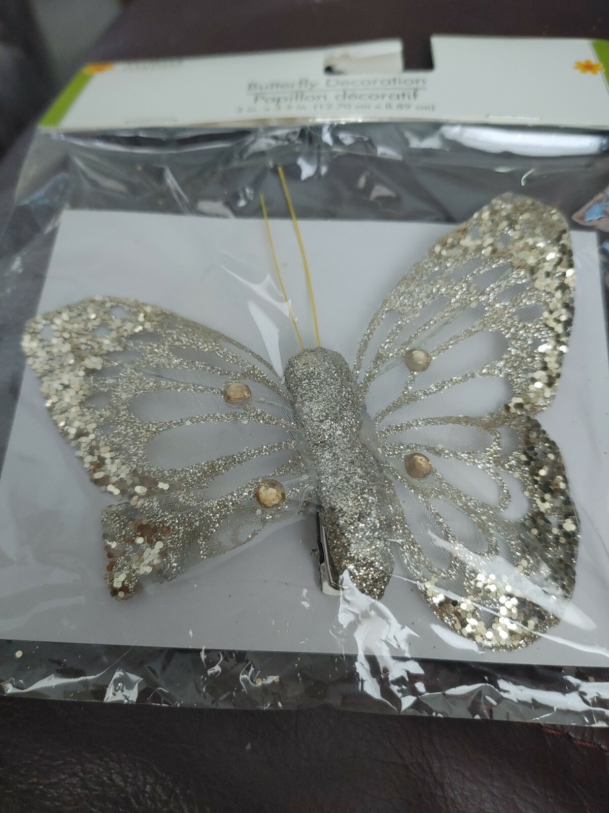 NEW! Floral Garden Sheer Rhinestone Glitter 5″x 3.5″ Gold Butterfly W/Clip