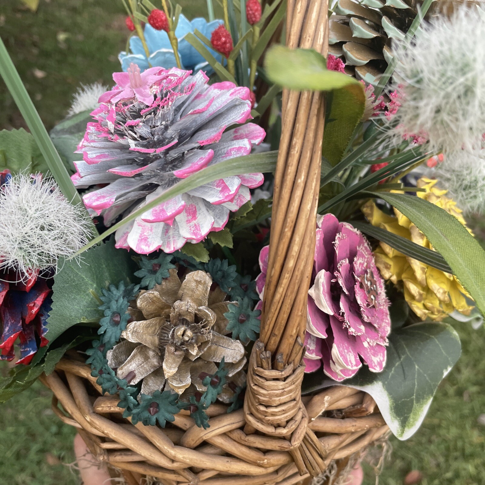 Vintage UNIQUE Pinecones as Zinnia Flowers Floral Arrangement HANDMADE❤️blt39j1
