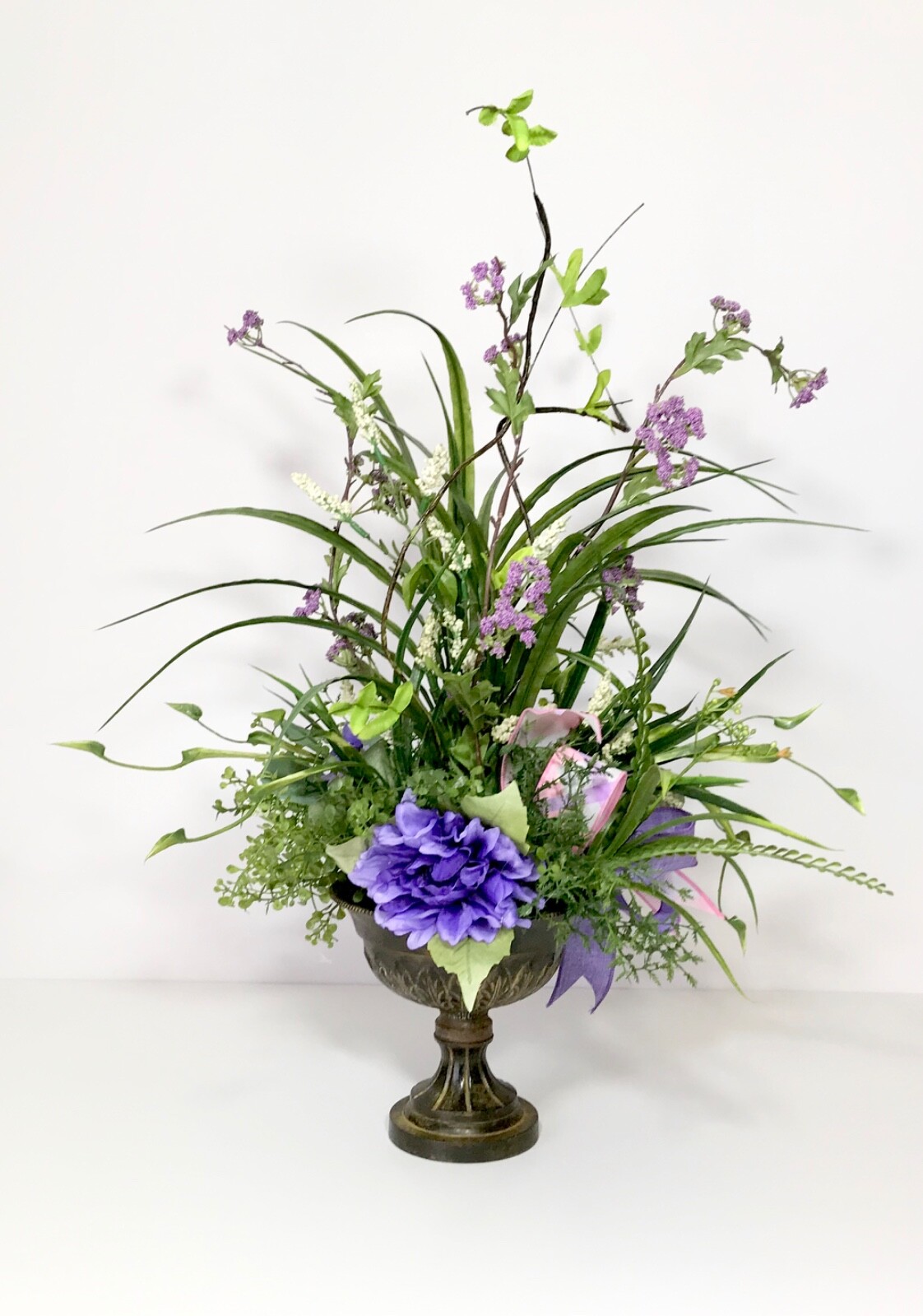 SPRING FLOWERS FLORAL ARRANGEMENT CENTERPIECE SOLID BRASS PEDESTAL COMPORT DISH