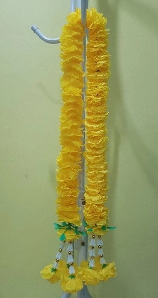 Strands of Artificial Marigold Flowers Length Excluding Strands: 1 Meter Decor