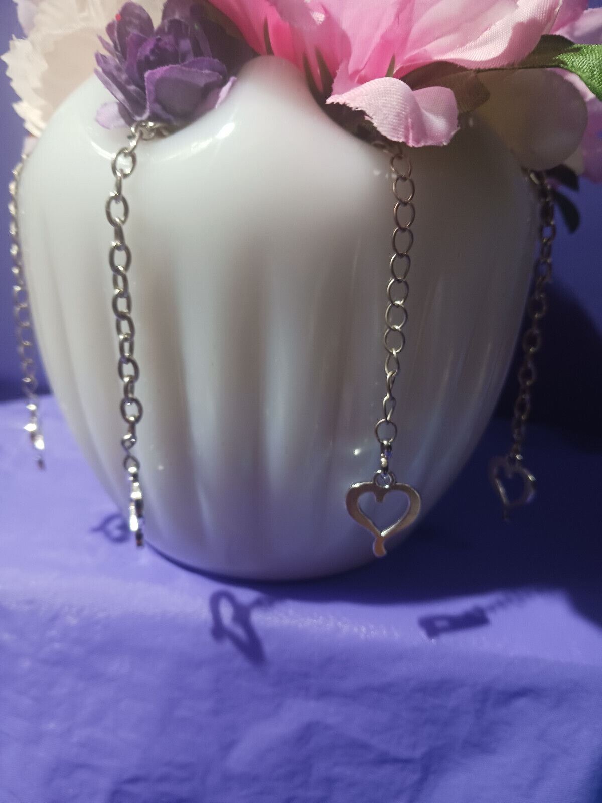 Artificial Flower Arrangement White Vintage Milk Glass Vase W/Silver Chain Heart