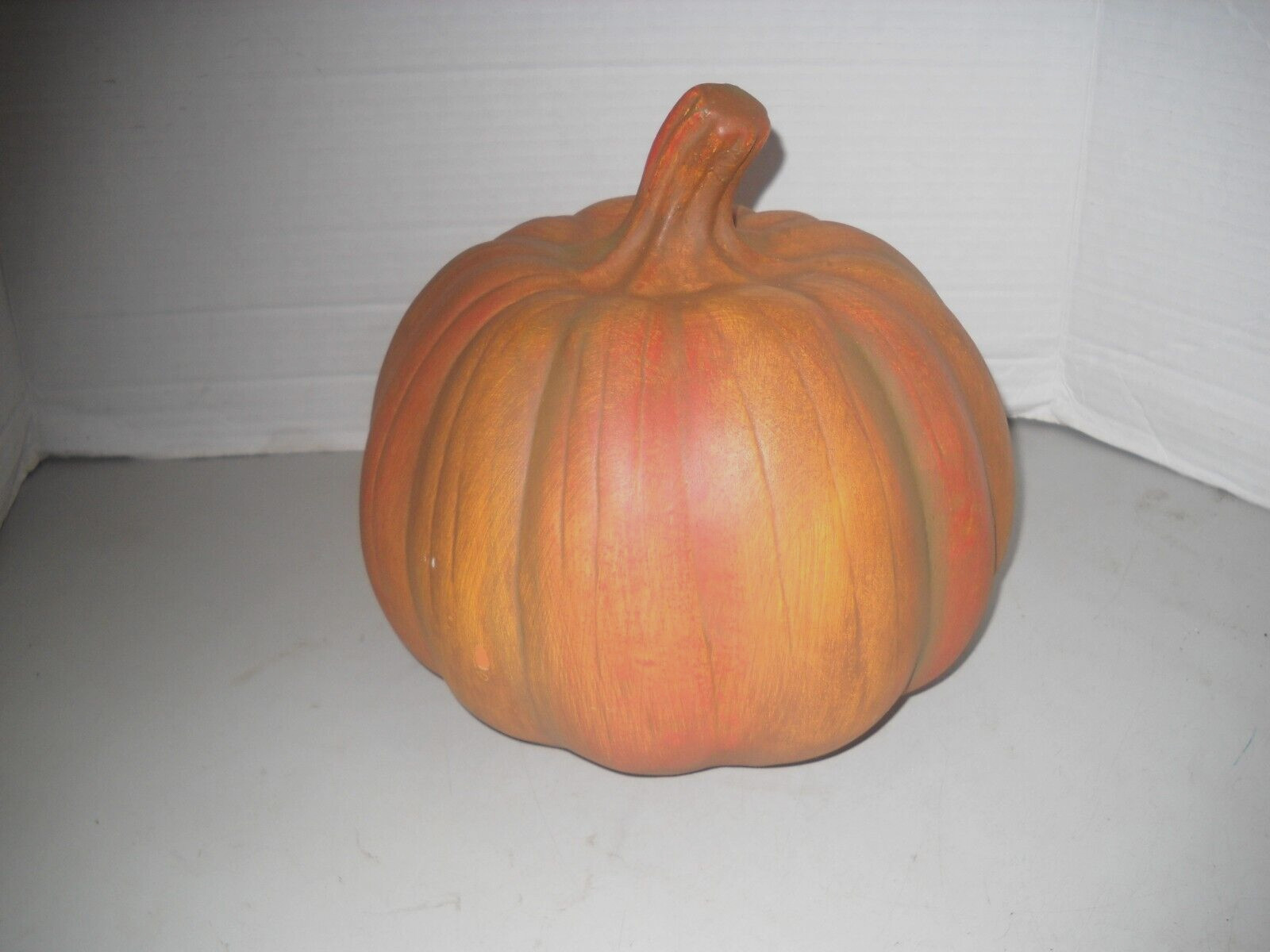 CERAMIC PUMKIN EUROPEAN HOME COLLECTION HOLLOWEEN FALL 8″X 8″