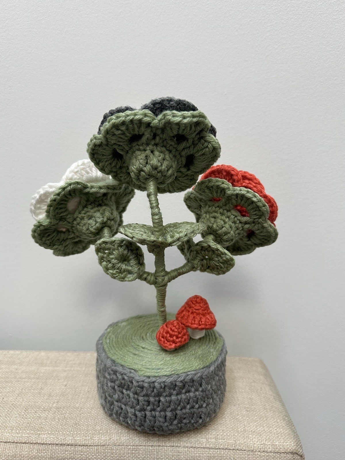 Handmade Crochet Rose Arrangement Centerpiece Red Gray White Green Yarn