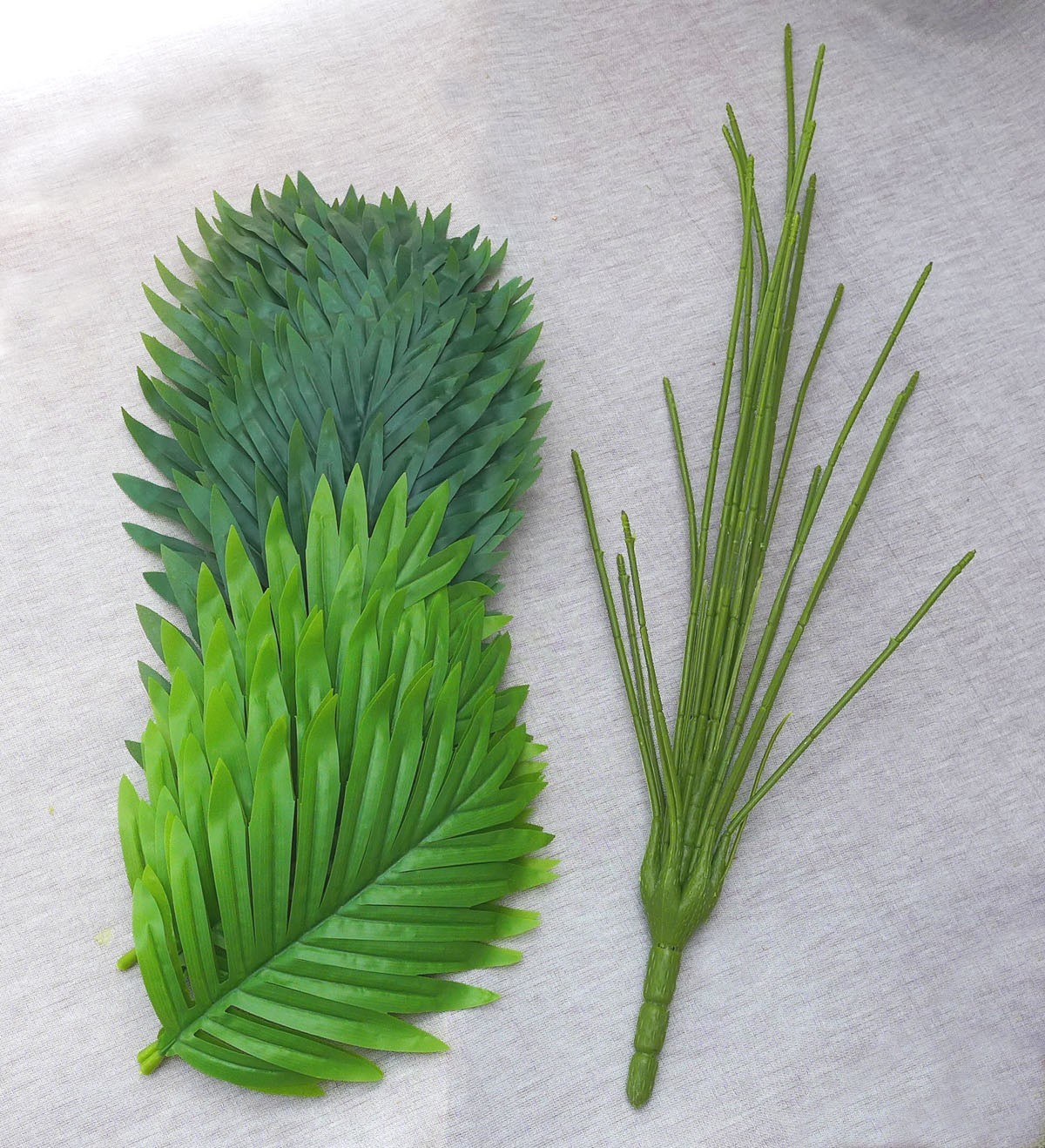 25″ Hight Artificial Forks Tropical Plant Small Tree (#148) 18 Plam Leaves