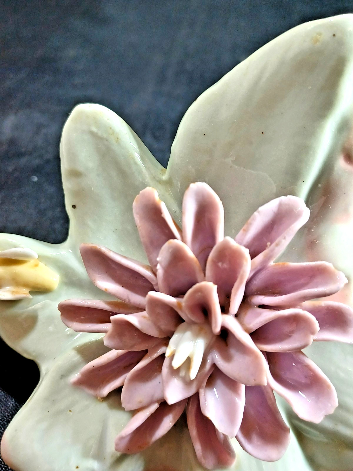 Vtg Celadon Green Pottery Leaf Base With Applied Porcelain Flower And Bee.
