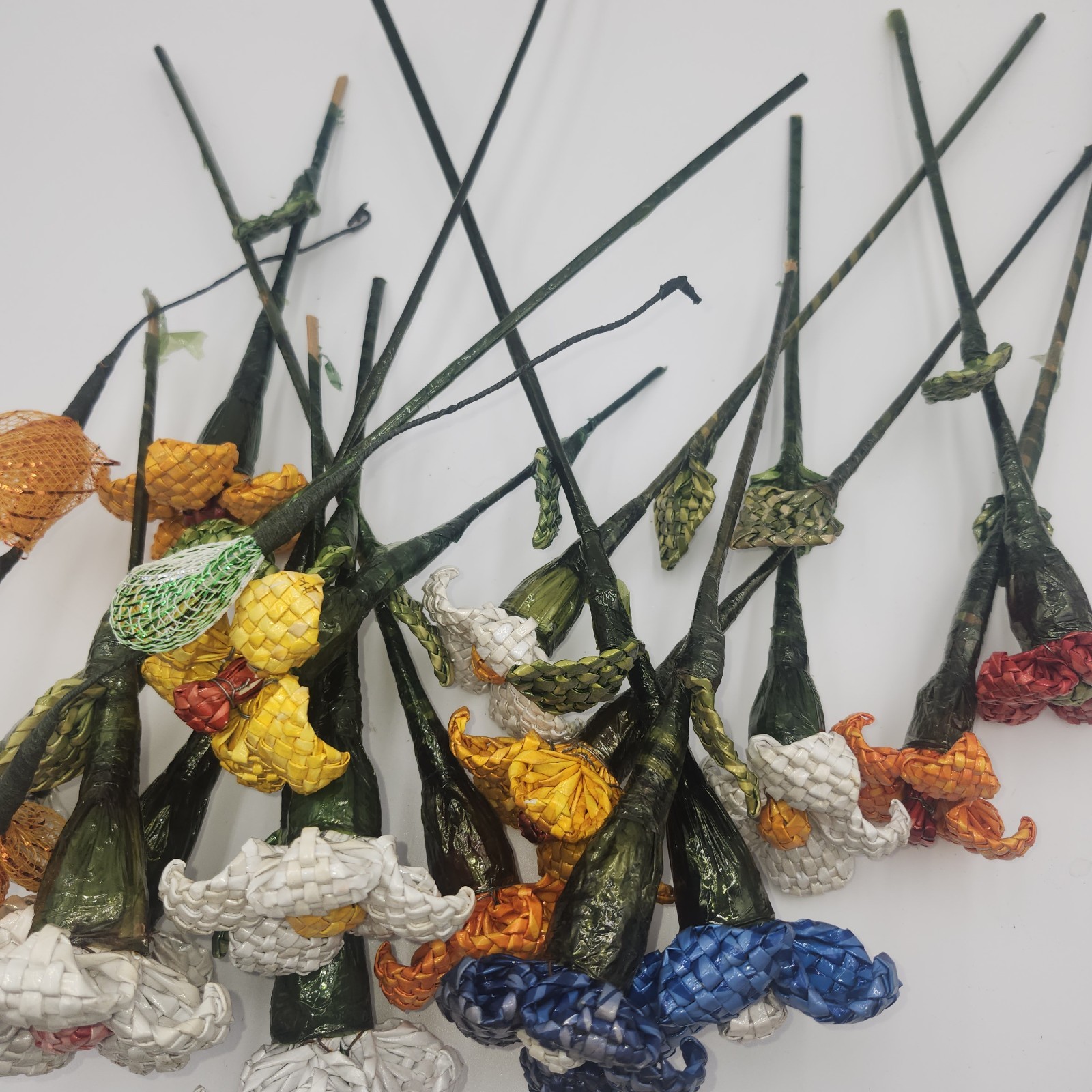 12 in. Artifical Stems Lot Of Vintage Straw Handmade Flower Flowers woven