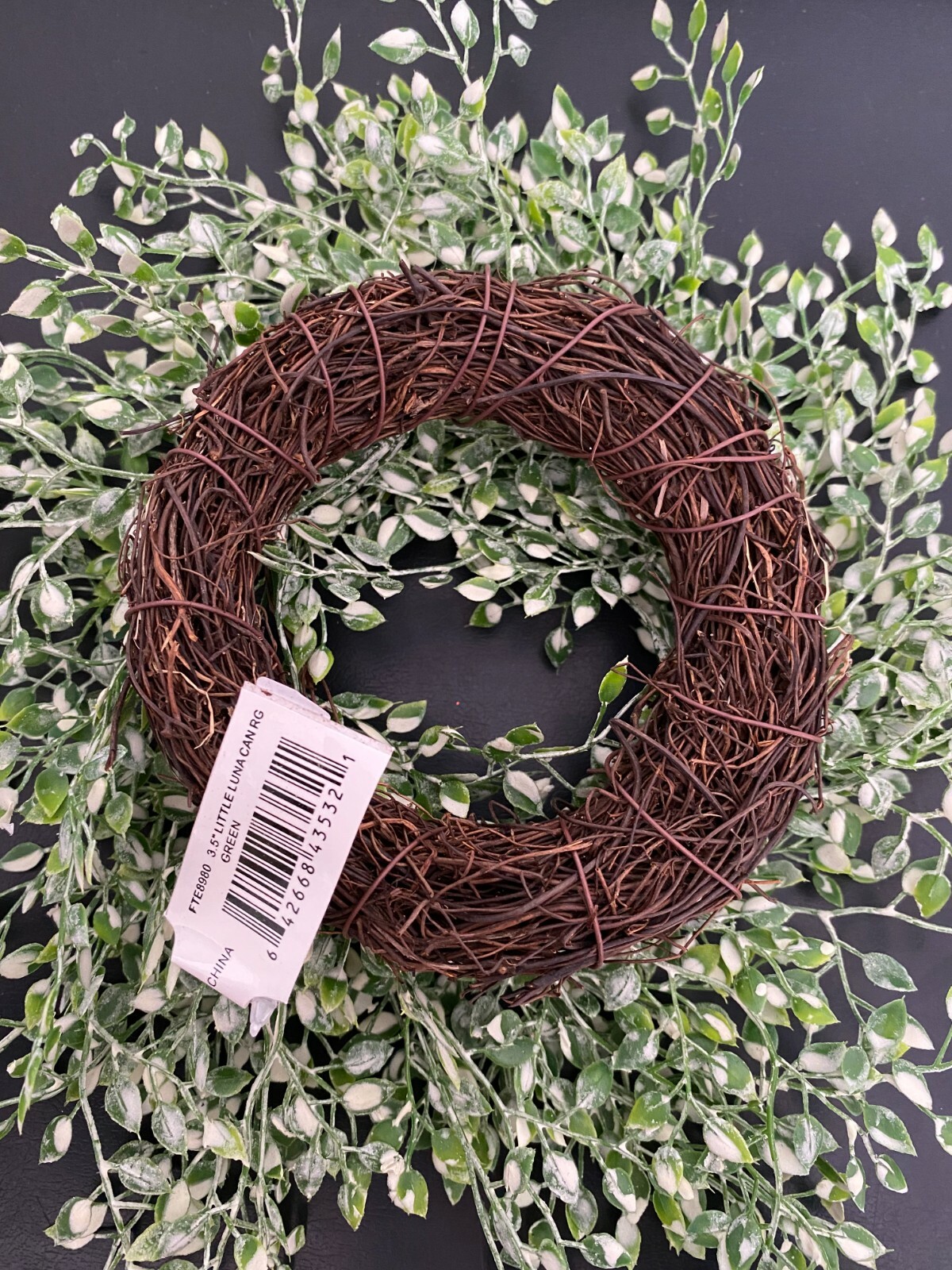 FTE8980 Leaves Candle Ring / Mini Wreath 3.5″Candle holder Inner Diameter