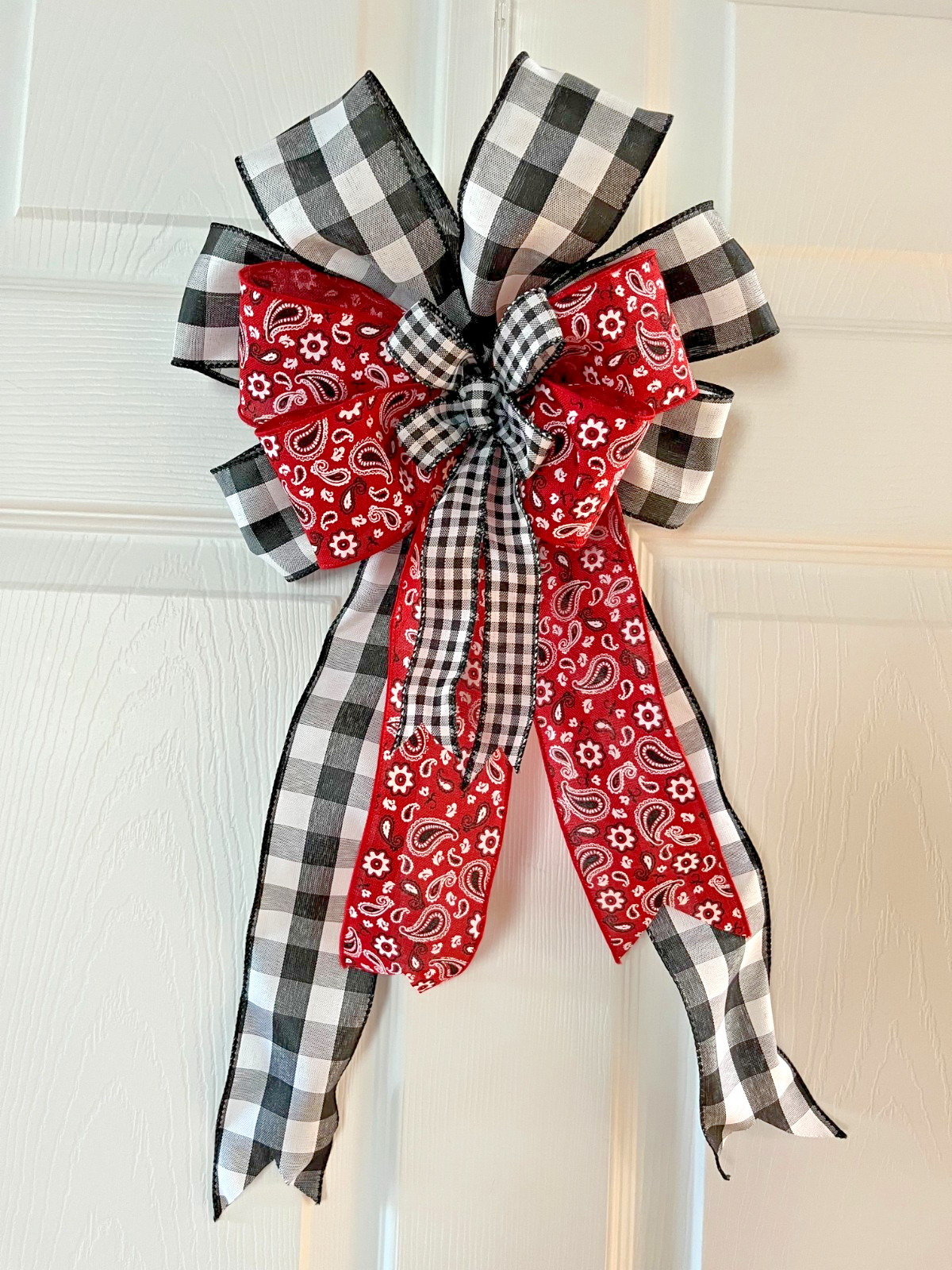 10″ Farmhouse Wreath, Lantern Bow: Red Bandana, Buffalo Plaid Wired Ribbon Bow