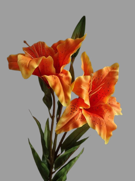 Absolutely beautiful artificial natural feel tiger lily stem. ORANGE