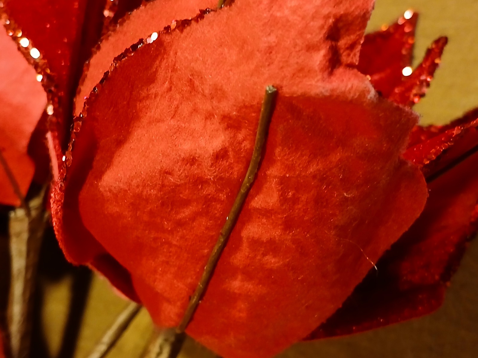 5 Christmas Poinsettia Picks 11″l x 8″w Red Velvet Wired Flower Decor Ornaments