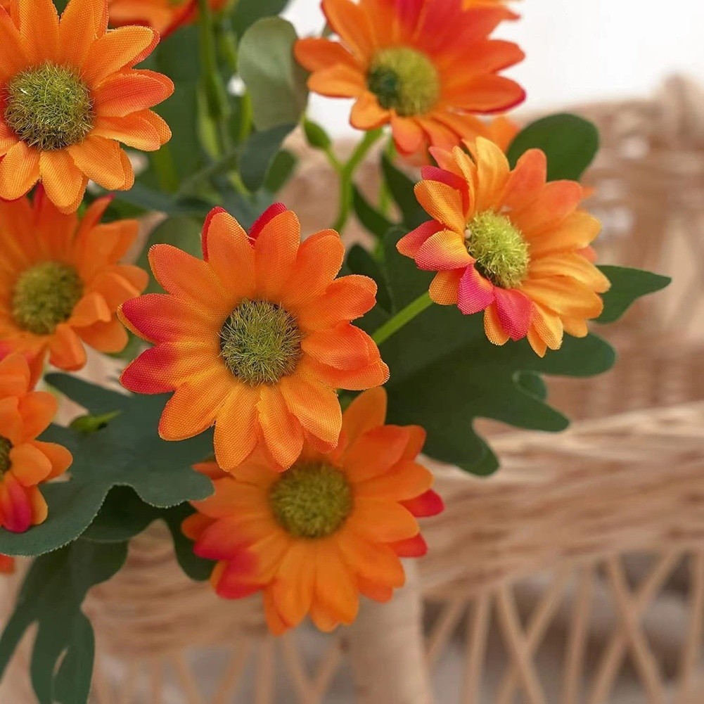 Chamomile Daisy Bouquet Made of Silk and Plastic for Living Room Bedroom Decor