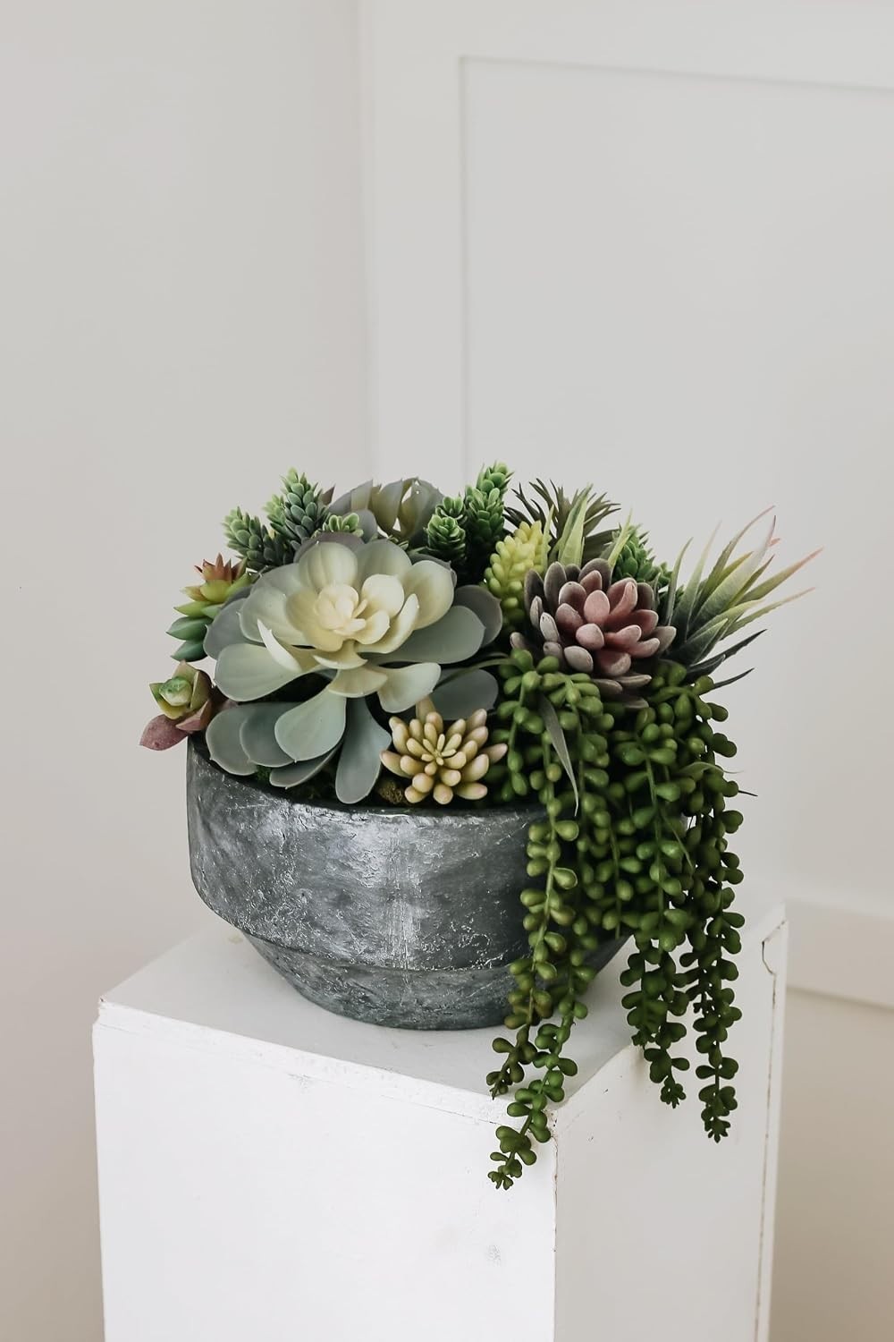 Lifelike Faux Succulent Plants – 15 Pack in Pet-Safe Design for Effortless Style