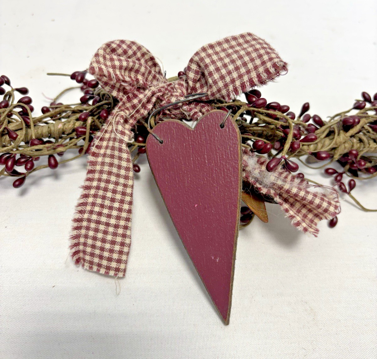36″ Red/Burgundy Pip Berry Garland with 6 Rusty Stars & Burgundy Heart & Bow