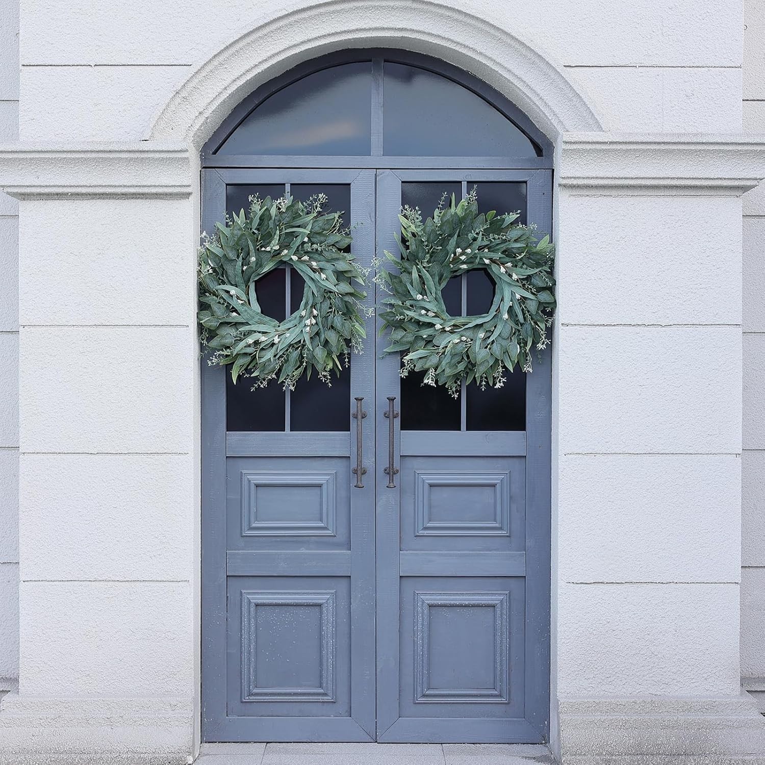 Lifelike 26-Inch Eucalyptus Wreath – All-Season Home Decor for Any Occasion
