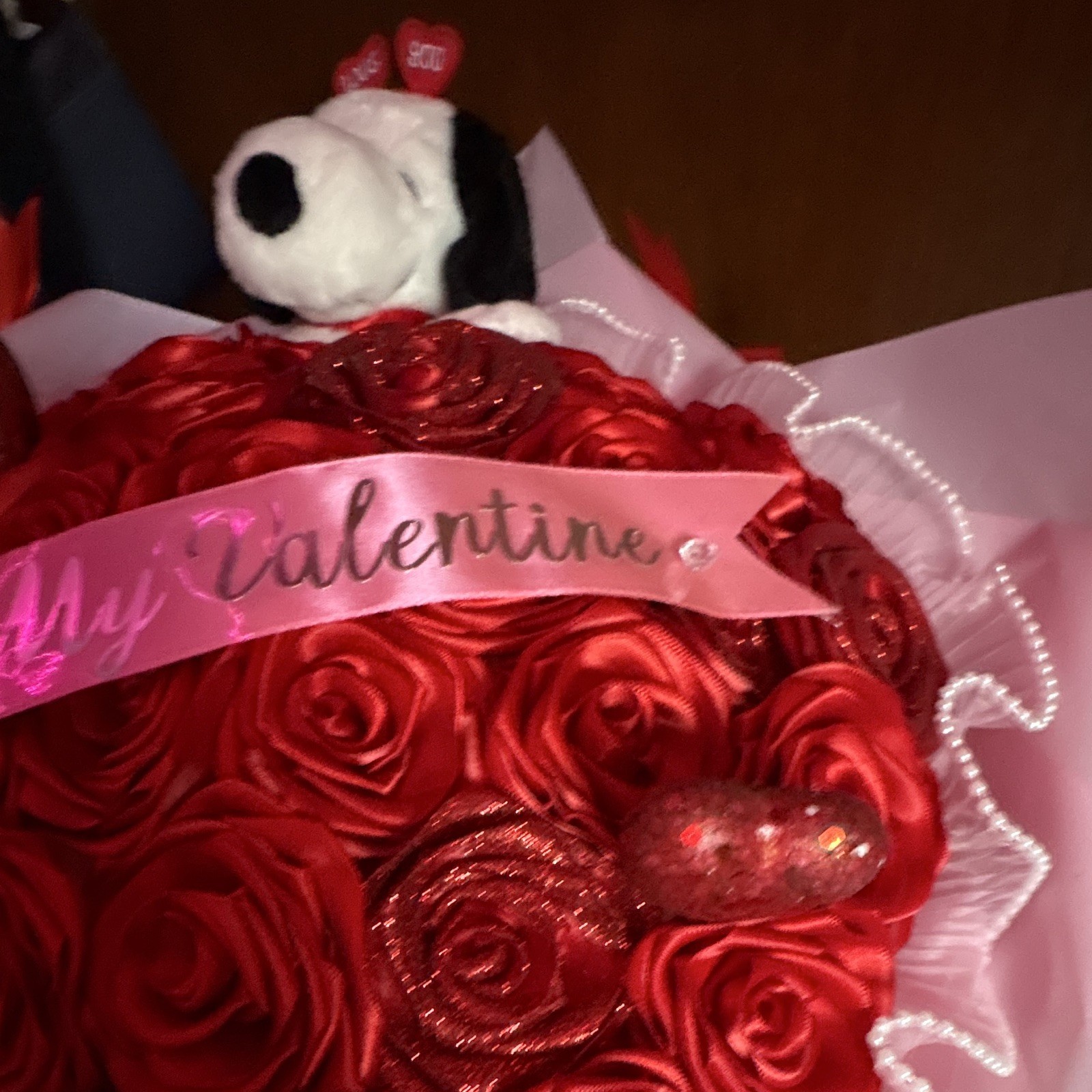 Exs Red Rose Bouquet Arrangement w/ Plush snoopy & “Be My Valentine” Ribbon