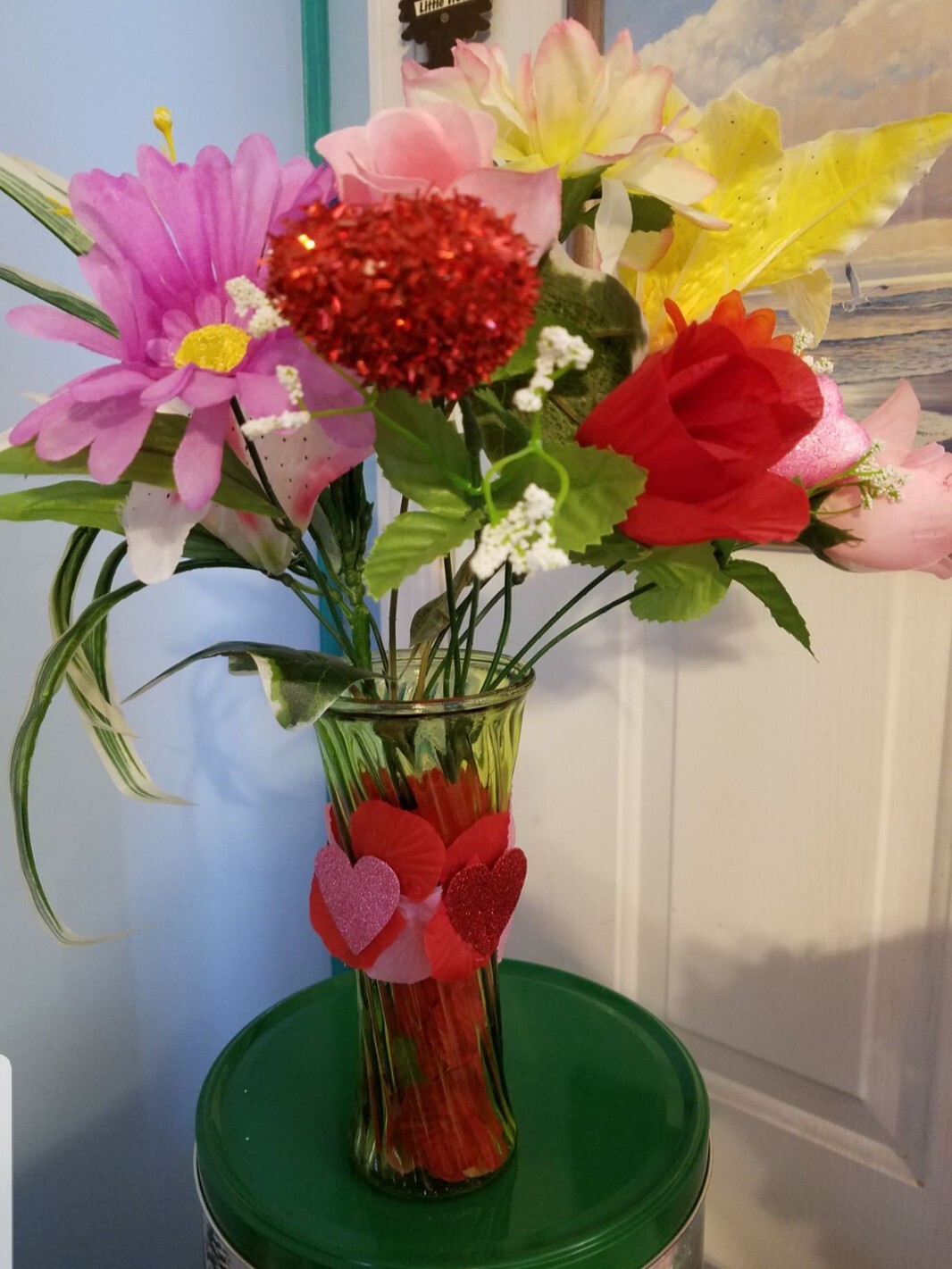Beautiful green’ish unique glass vase with silk fabric flowers Please go to my