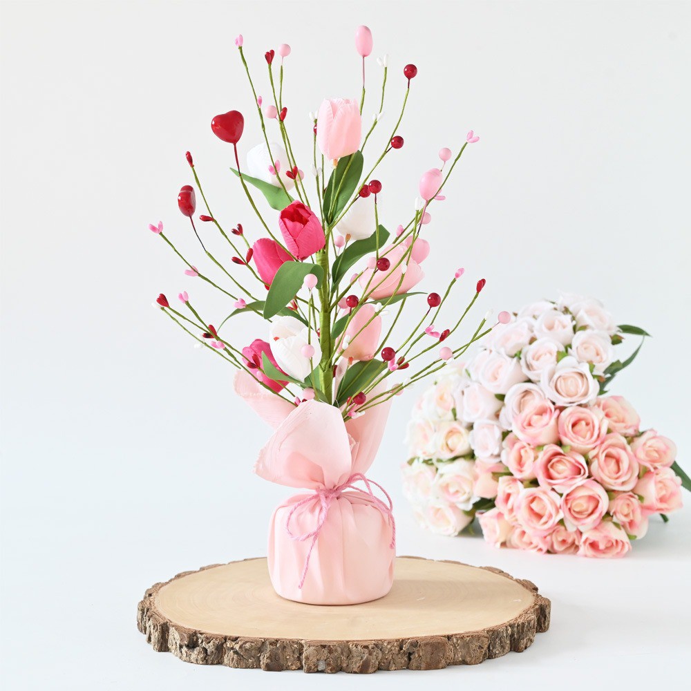 Artificial Tulip Love Berry Ornament Romantic Table Centerpiece for Valentine’s