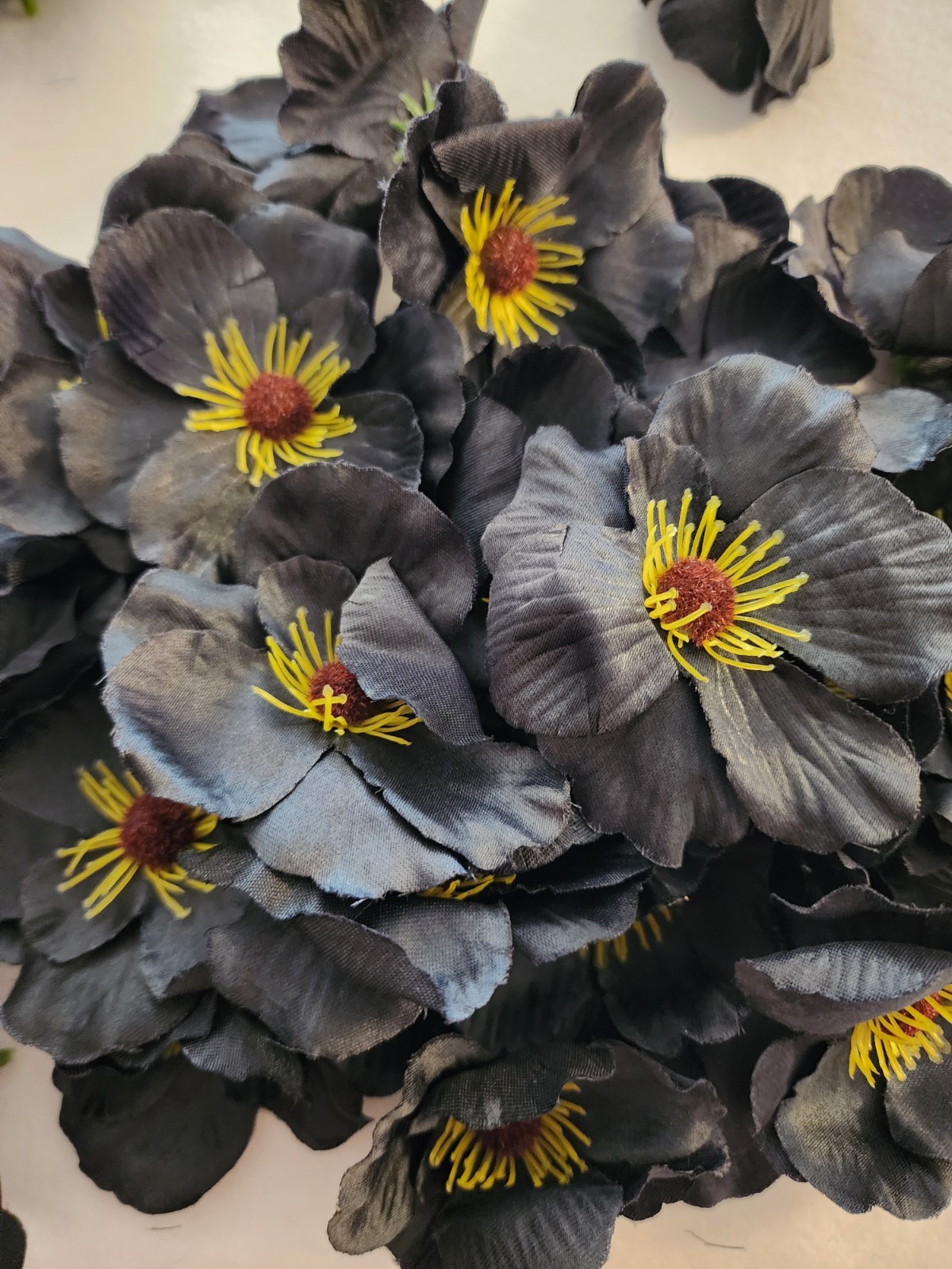 Artificial Silk Poppy Anemone Decorative Fake Flower Heads 7cm Black 90-Pieces