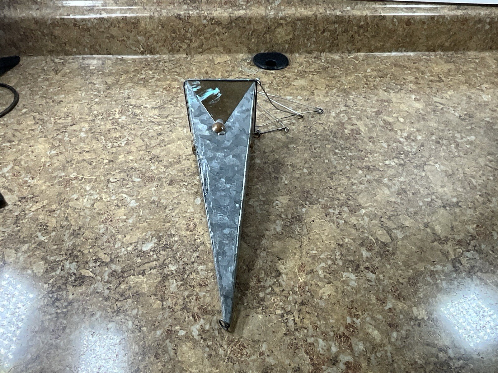 Hanging Planter Triangle Air Succulent Flower Container Metal & Wood Cross