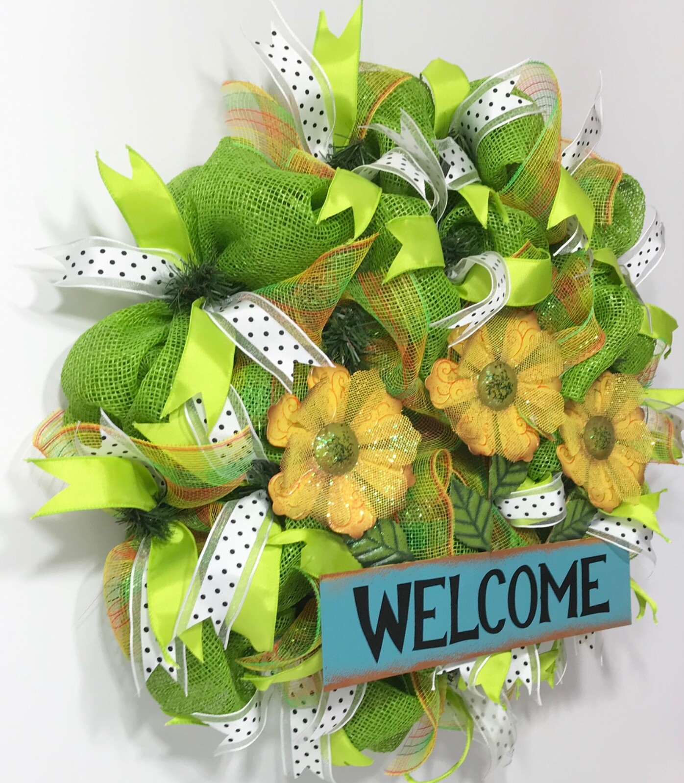 SUMMER WREATH GREEN DECO MESH YELLOW DAISY FLOWERS METAL WELCOME SIGN RIBBONS