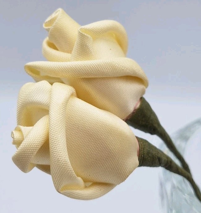 VTG Handmade Satin Ribbon Artificial Rose Bud Flexible Stem Butter Yellow *2Pcs