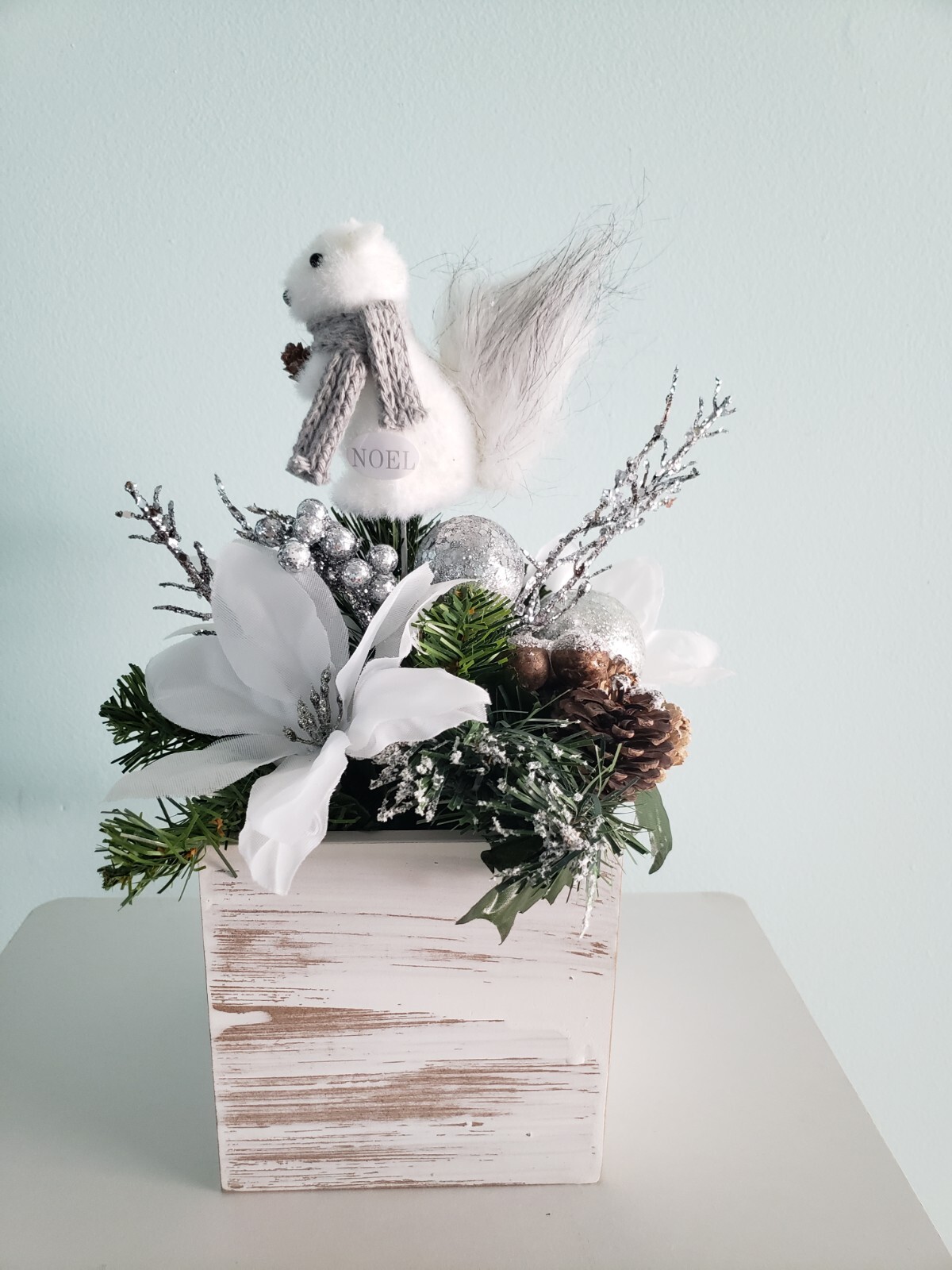 Christmas Rustic Farmhouse Floral Arrangement Decor In Wood Box White Silver