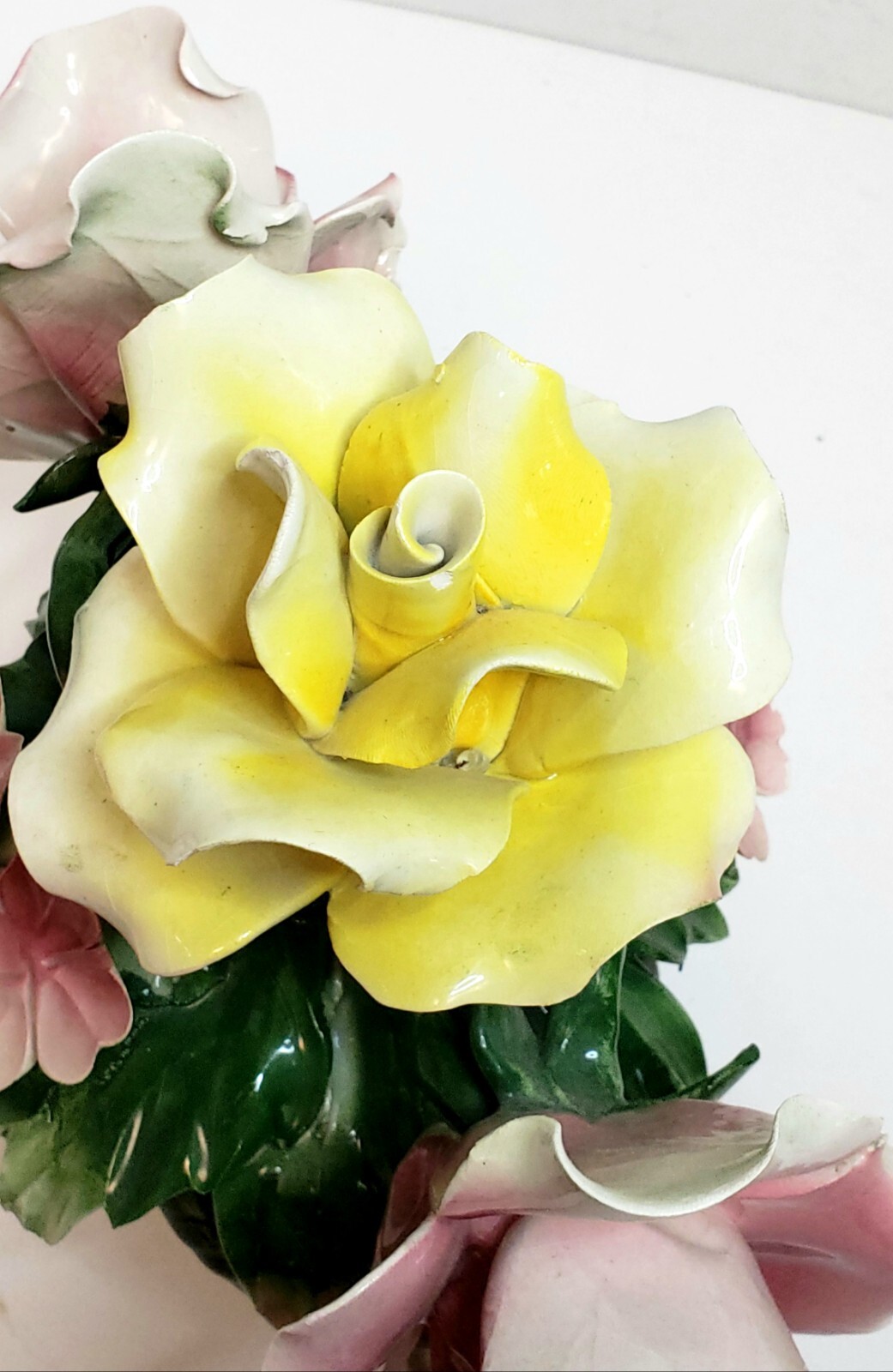 Vintage Capodimonte Italy Floral Basket Porcelain Pink Yellow Roses 10.5x7x7.5″