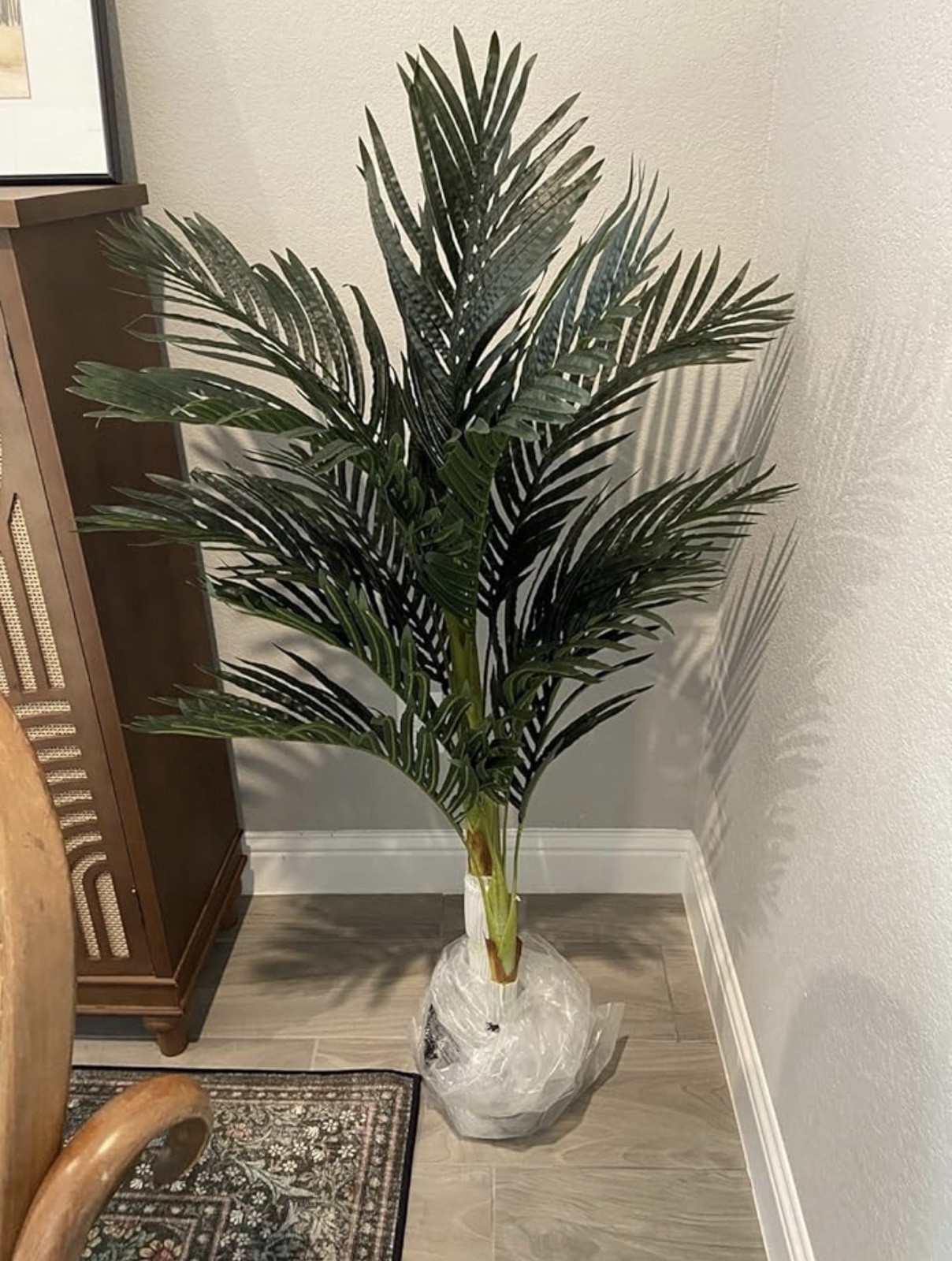 4’ Golden Cane Palm Artificial Tree w/15 Lvs Home Decor. Retail $94