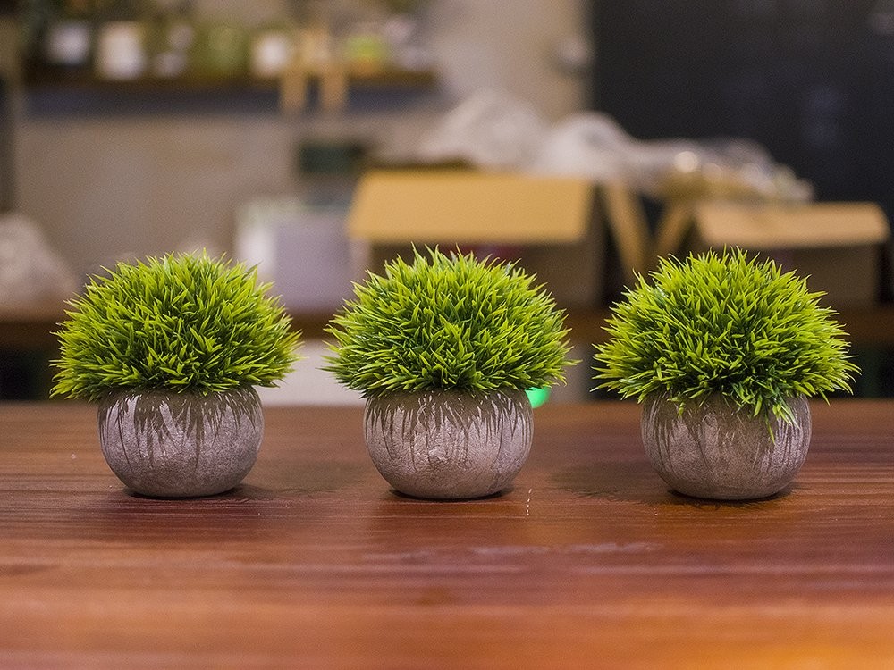 3 PCS Mini Artificial Plastic Fake Green Grass Topiary Shrubs With Gray Pot