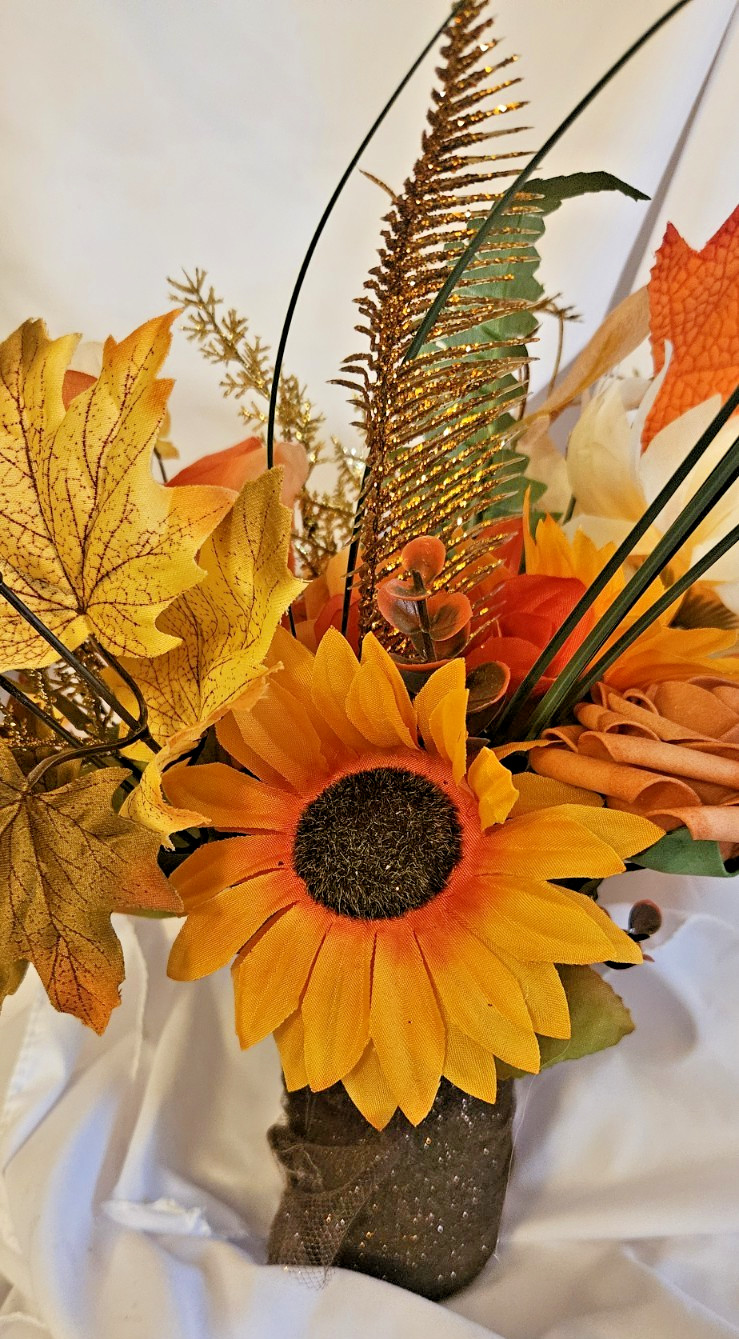 Fall/autumn artificial flower arrangement A4