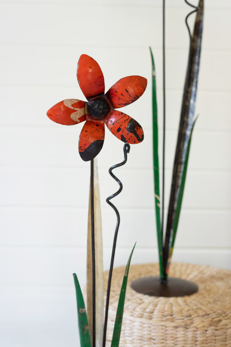 Set Of 3 Recycled Iron Flowers Charming Piece Perfect For Indoor Home Decor