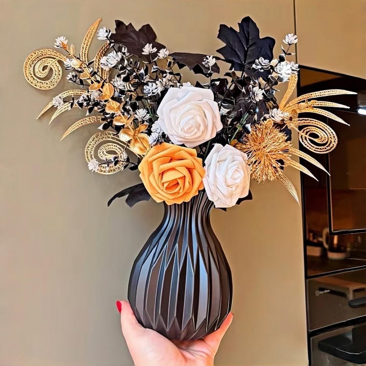 11 PCS 17 Inch Artificial Fake Rose Flowers Black Gold Gothic Bouquet Modern