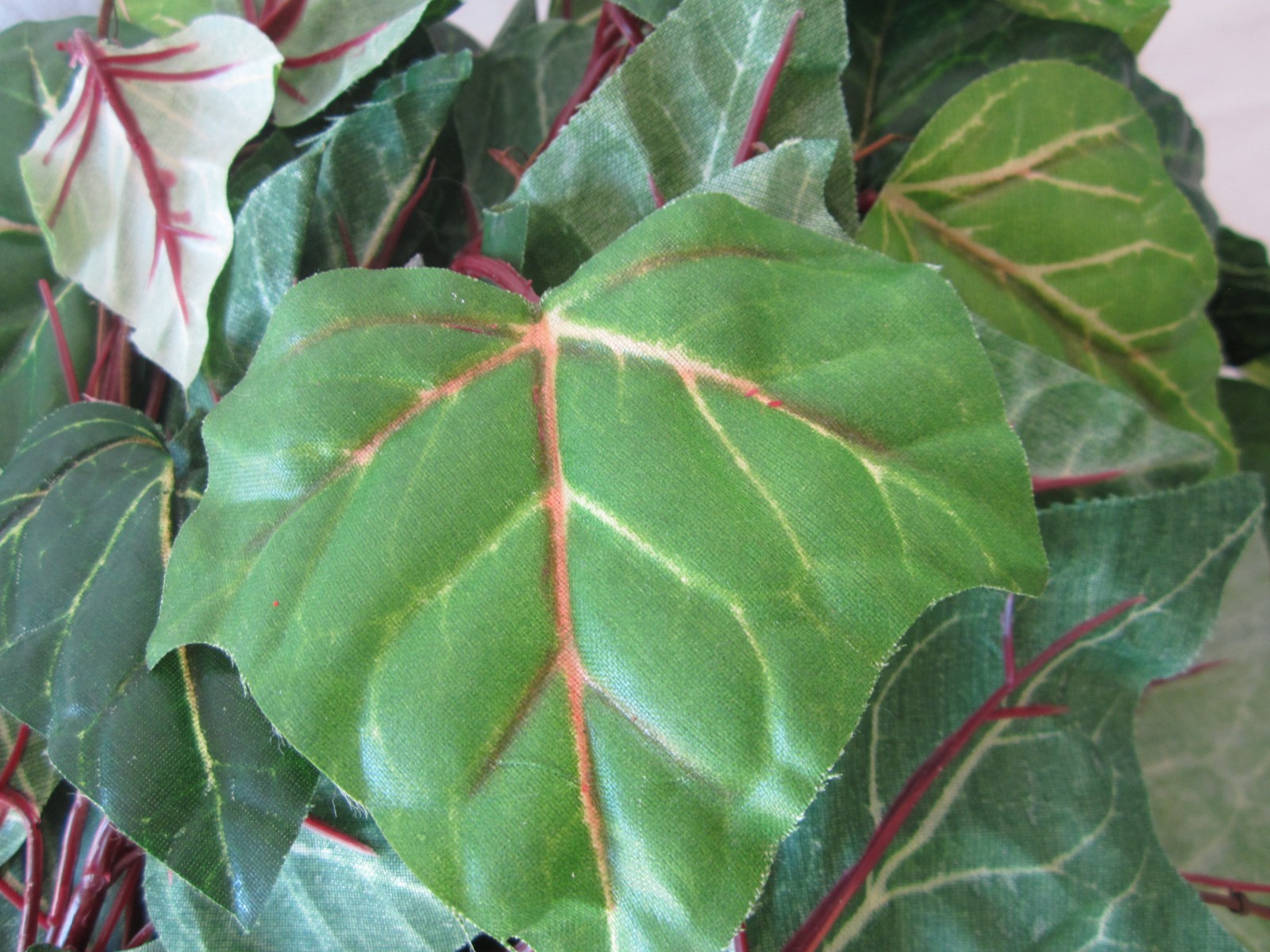 Artificial Floral Green & Red Leaf Bush Branch Stem Greenery Leaves Home Decor