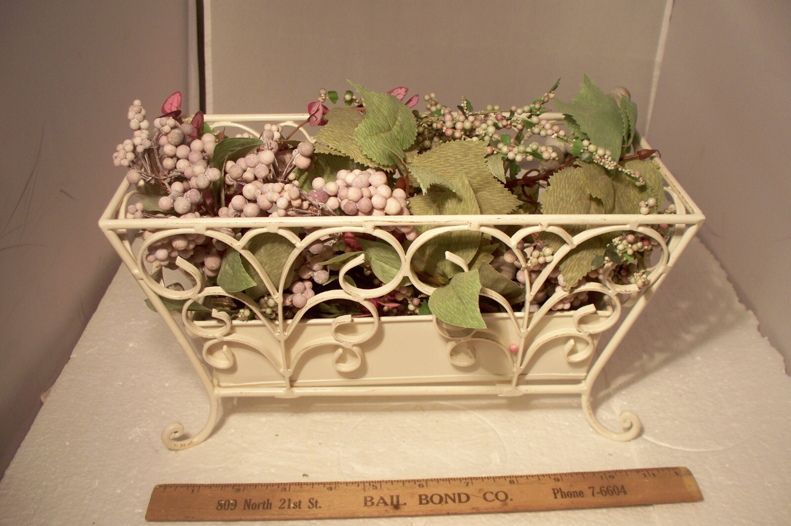 Dining Table Metal Centerpiece Decoration Spring Ivy Grapes etc