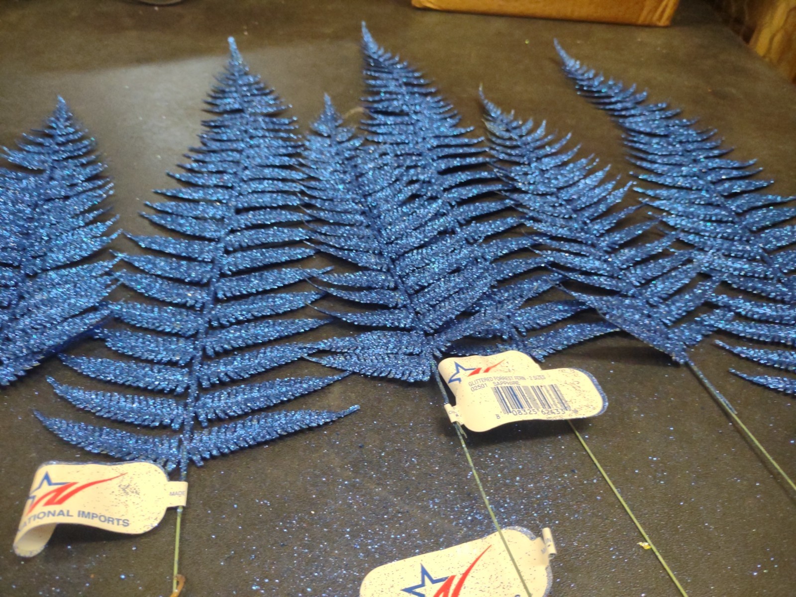 6 Pieces Sapphire Blue Glittered Retro Plastic Forrest Fern, 2 Sizes 15″ & 24″