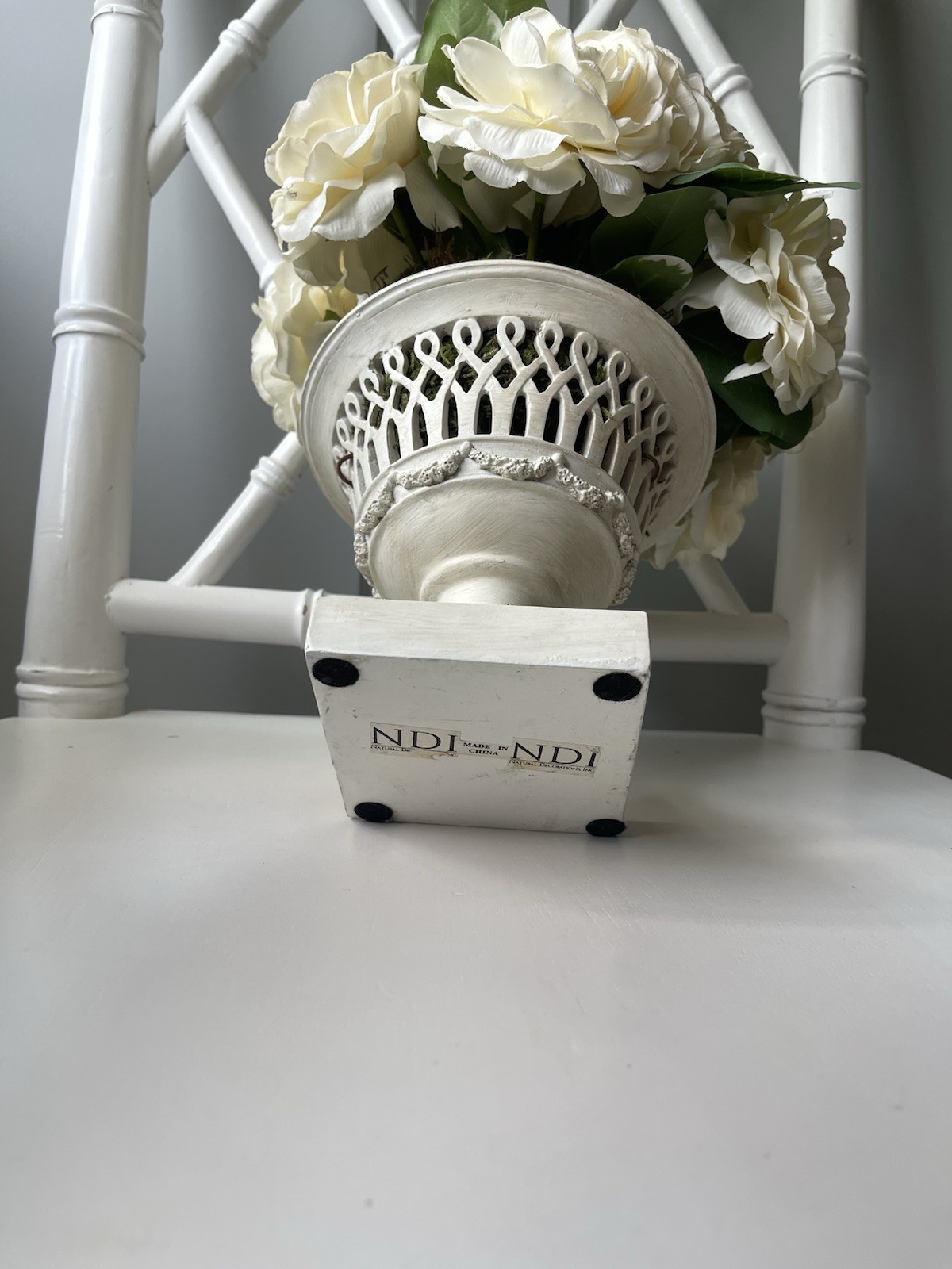 NDI Floral Arrangement White Cream Lattice Trellis Urn Pedestal Vase Used