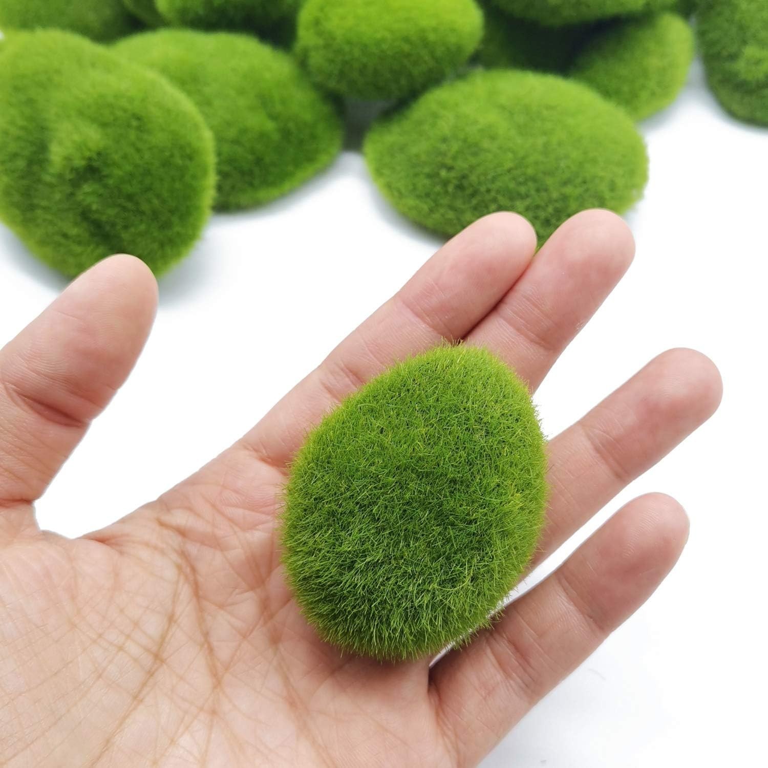 Versatile 30 PCS Green Moss Rocks – Ideal for Fairy Gardens & Indoor Decor