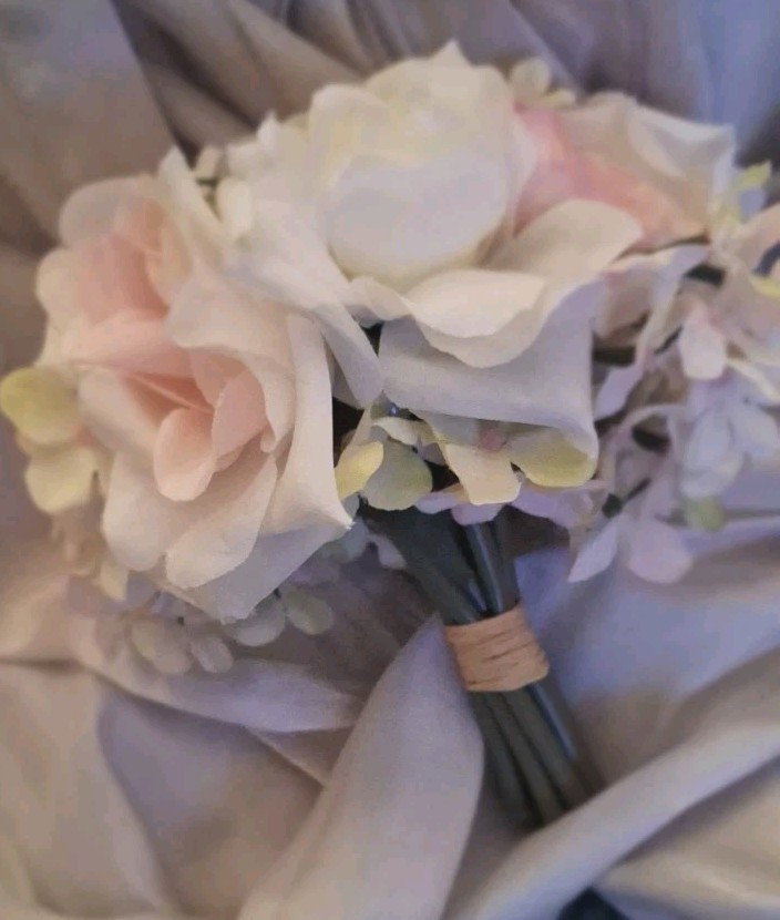 20 Spring Pink Peach White Flower Bouquet Wedding or Table Decor. 5 in