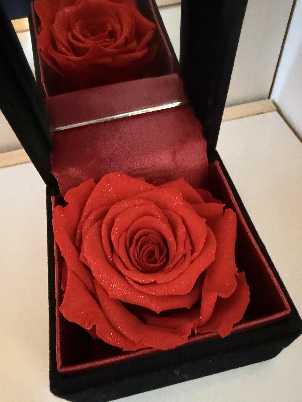 Real Preserved Flower Eternal Rose / Black Velvet Jewelry Box Case [Pre-owned]