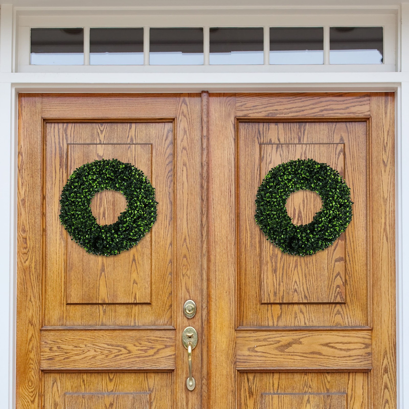 16.5-Inch Indoor/Outdoor Artificial Greenery Boxwood Wreath for Frontdoor