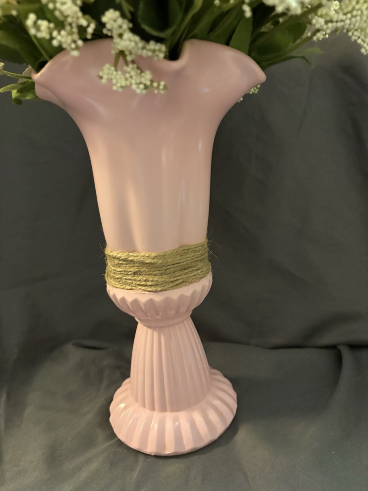 New Handmade Floral Arrangement Pink And White Roses 14” Tall Weighs 3 Lbs L15