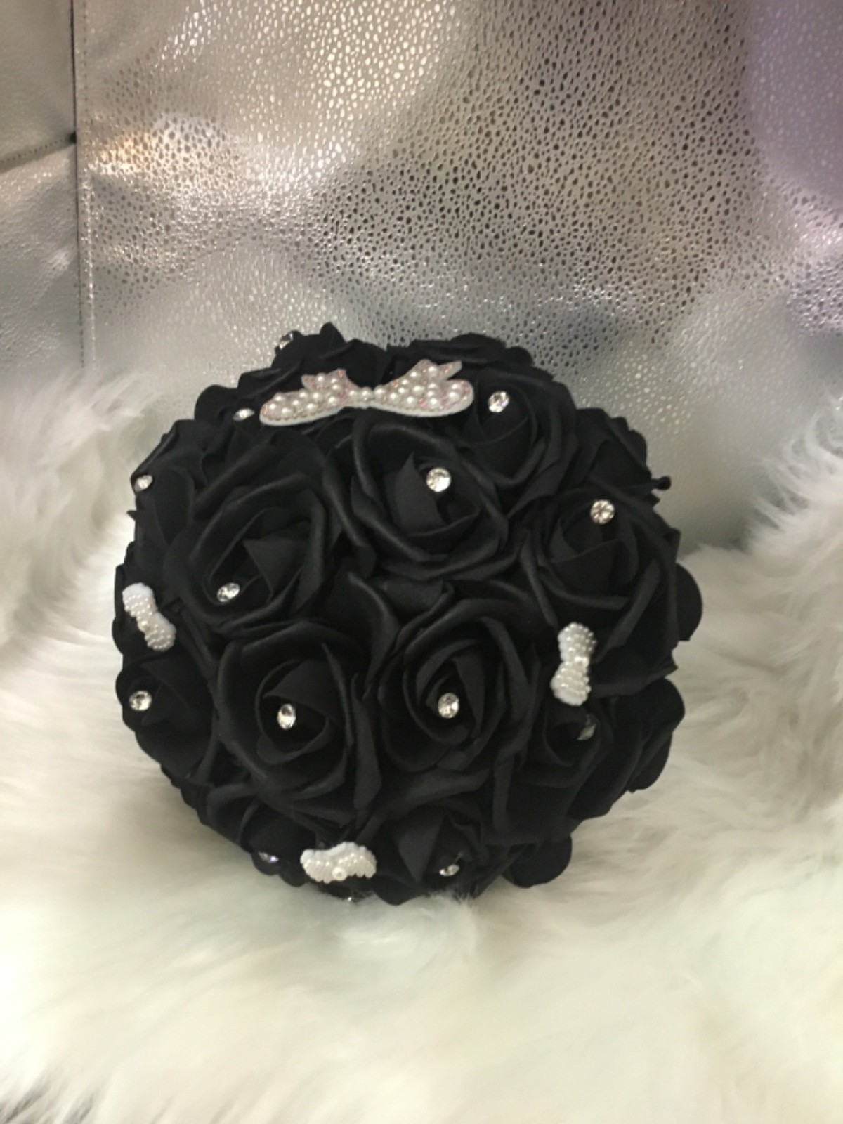 NEW Rhinestone Decor Wedding Bouquet Bride Bridal Bouquets Artificial Flowers