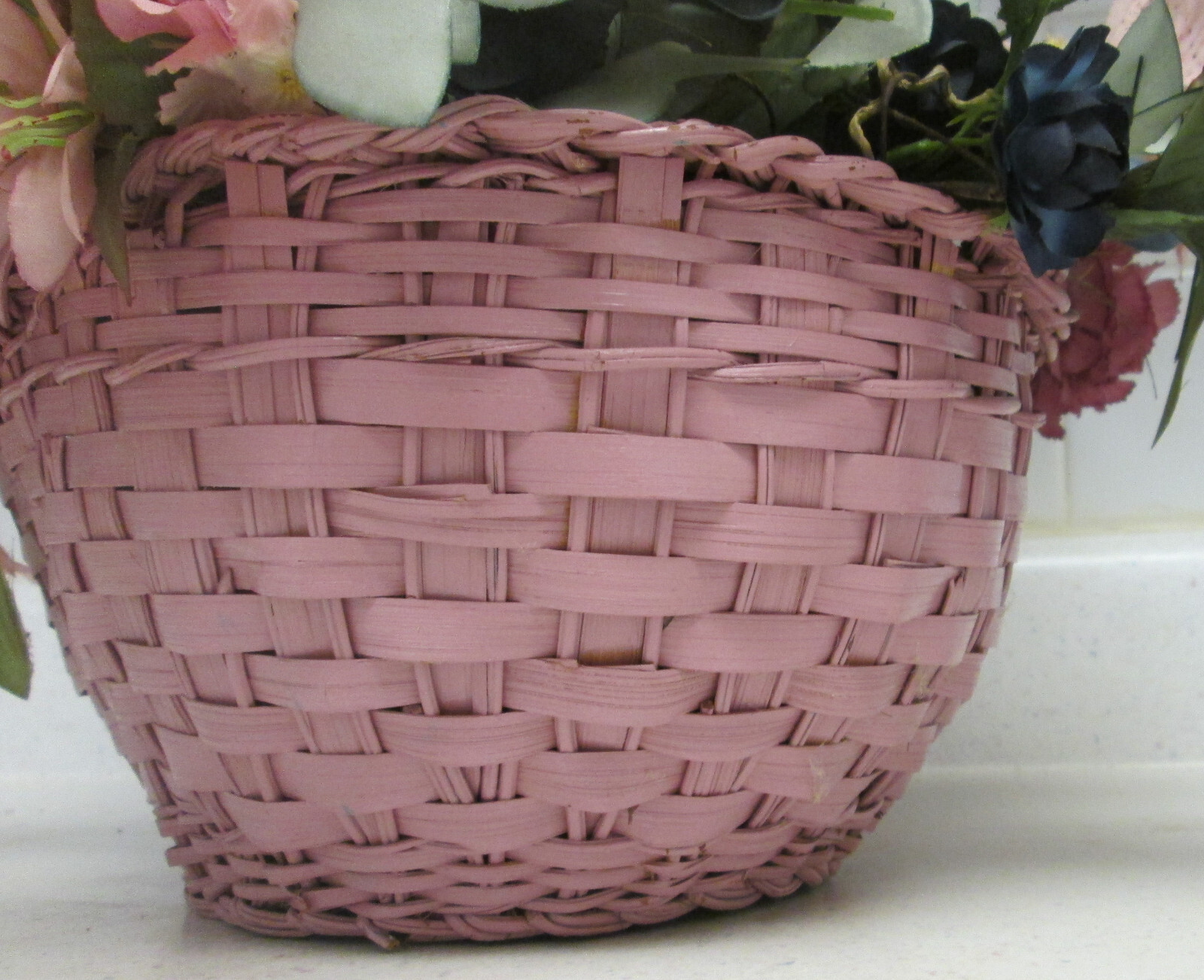 Large Artificial Flower Planter woven Basket Faux Indoor House Plant with Handle