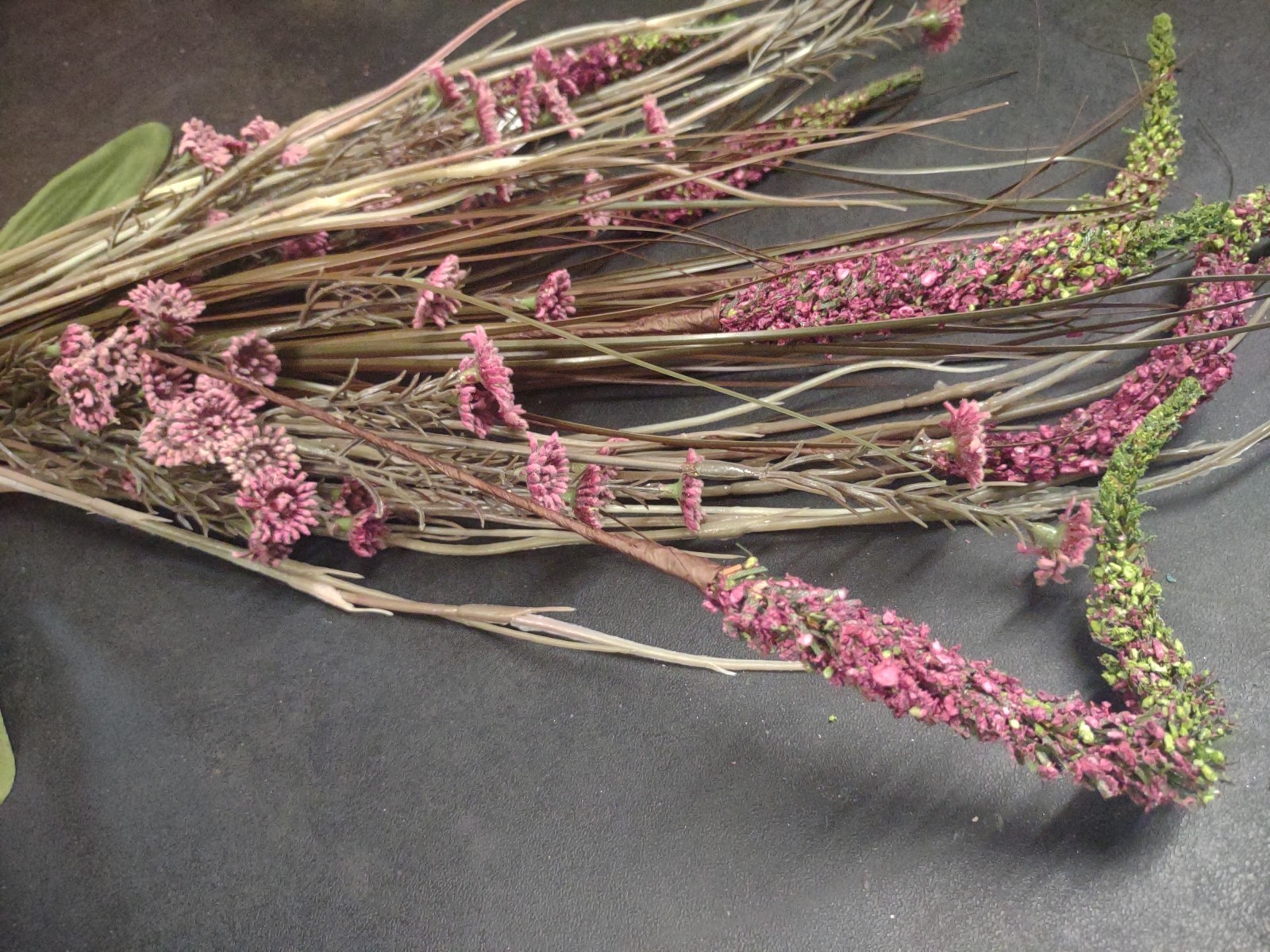 Vintage 22″ Plastic & Silk Bush, Swamp Lily Grass Plant Arrangement, Mauve Pink