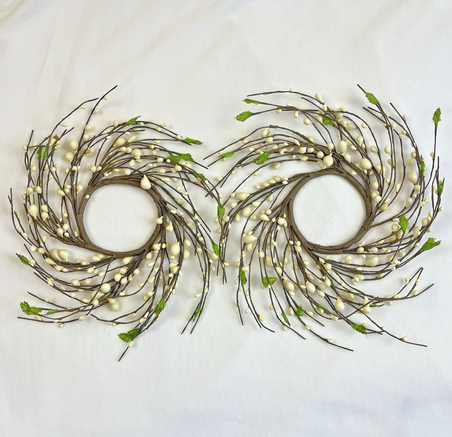 NEW Primitive Pip Berry Wreaths/Candle Rings 3.25″ IVORY/Leaves – ONE SET OF 2