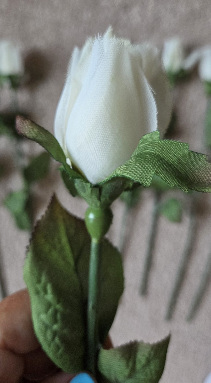 Dozen Artificial White Rose Long Stem , Faux Silk Roses